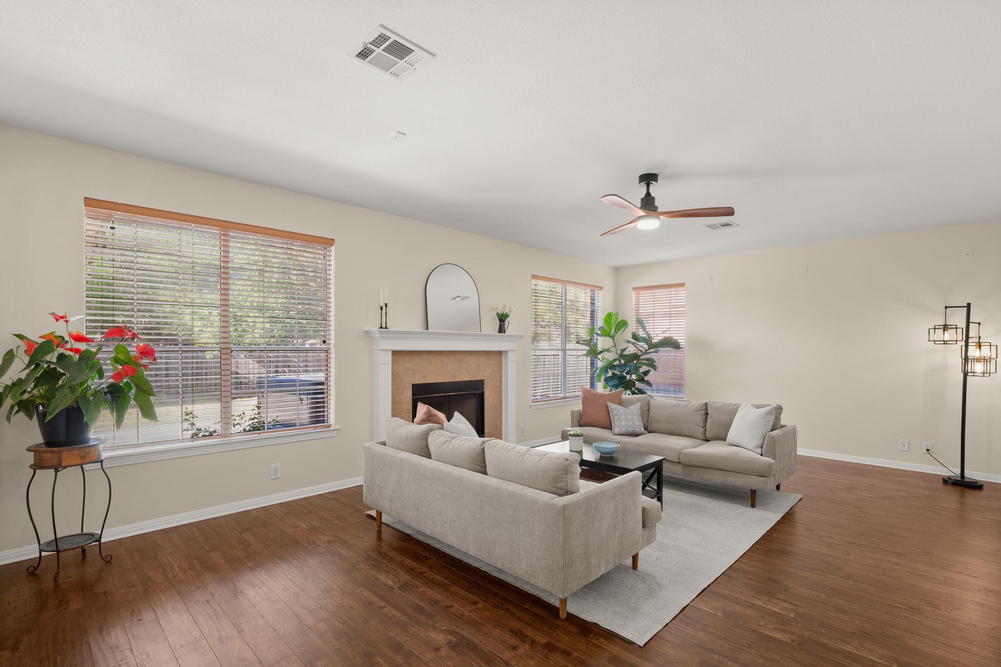 807 Lone Buck Pass, Cedar Park, TX 78613