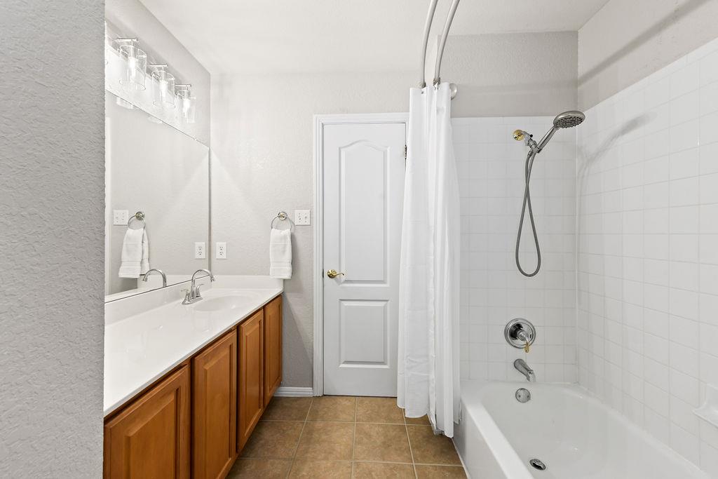 807 Lone Buck Pass, Cedar Park, TX 78613