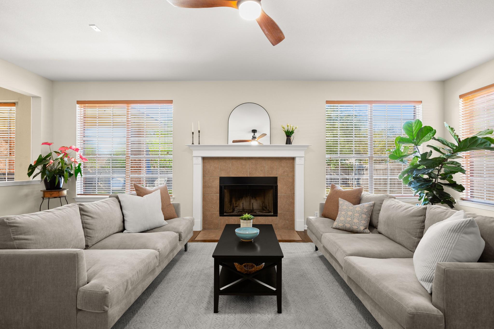 807 Lone Buck Pass, Cedar Park, TX 78613