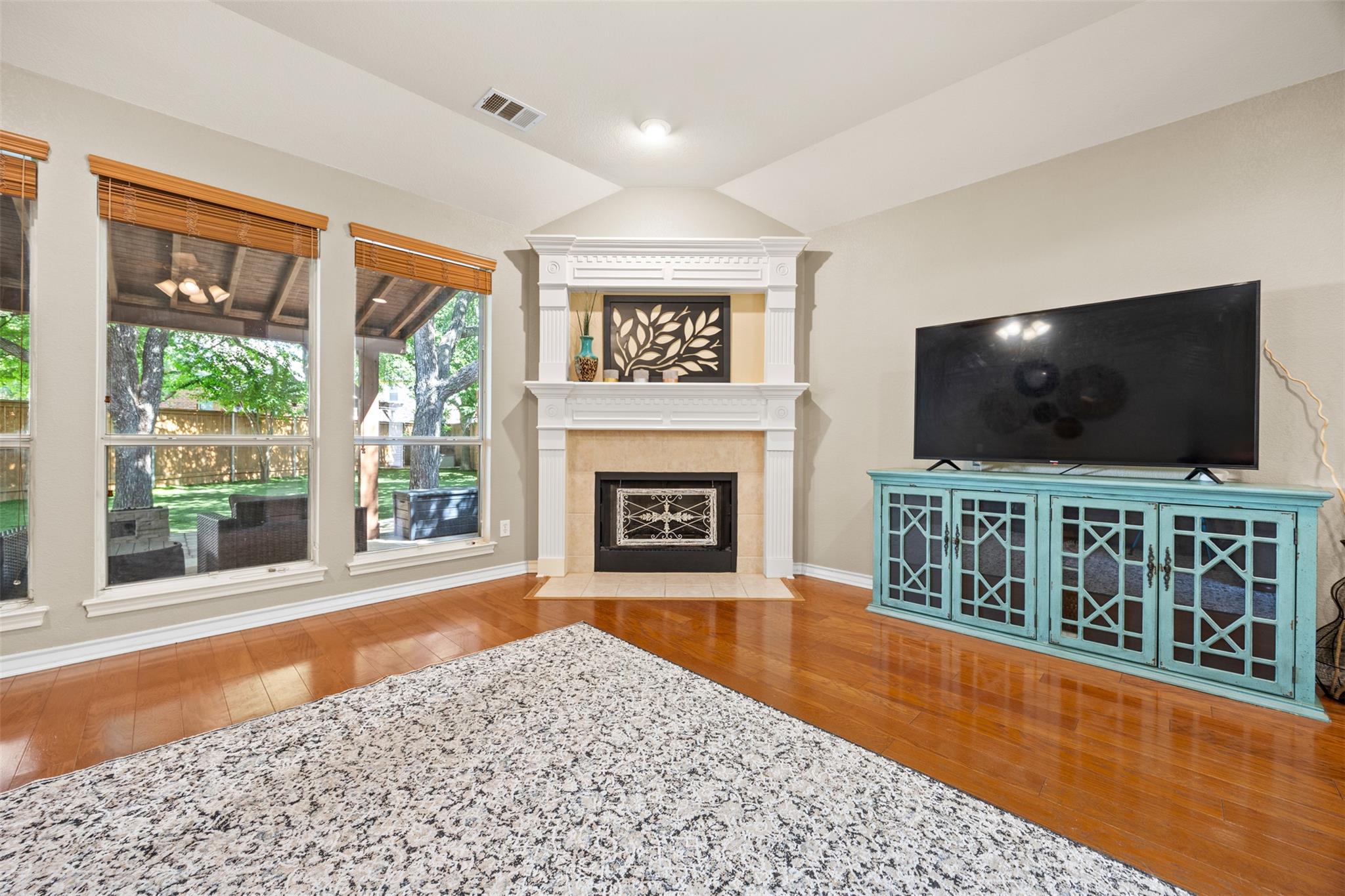 2925 Plantation Dr, Round Rock, TX 78681