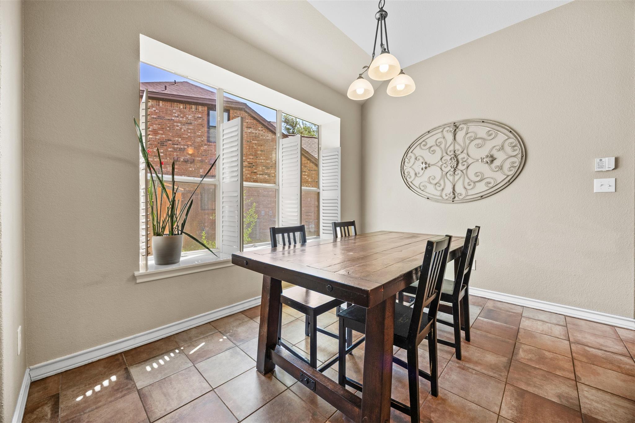 2925 Plantation Dr, Round Rock, TX 78681