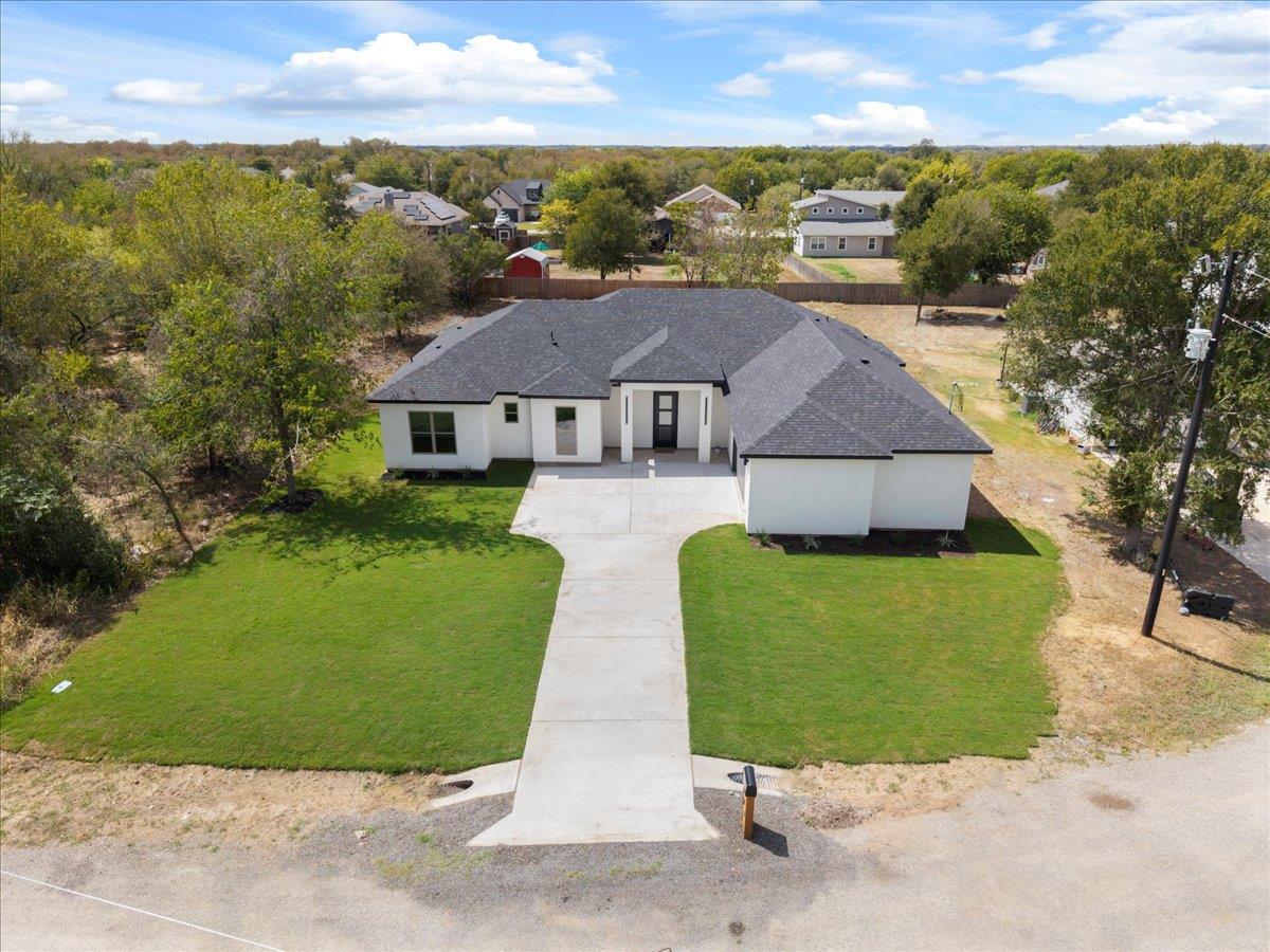 131 Koele Ct, Bastrop, TX 78602