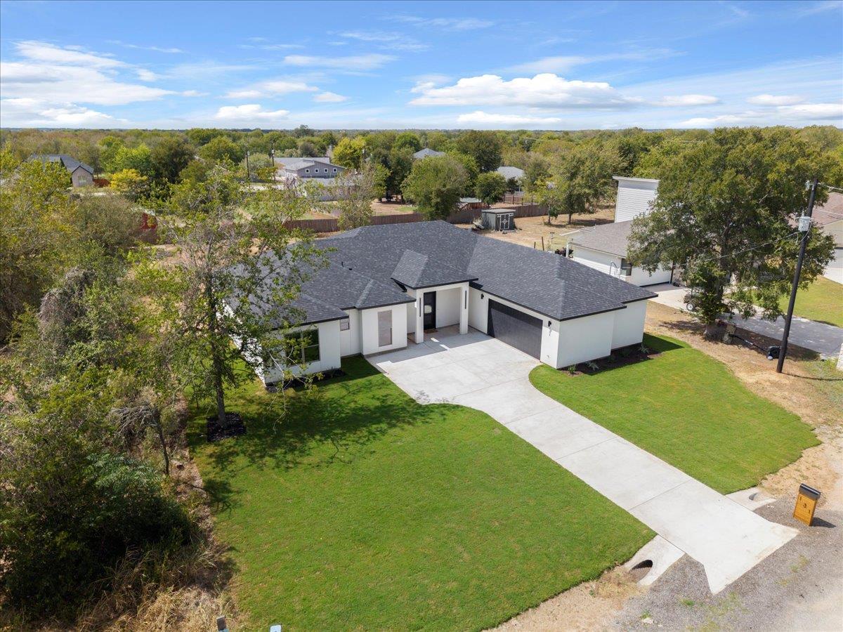 131 Koele Ct, Bastrop, TX 78602