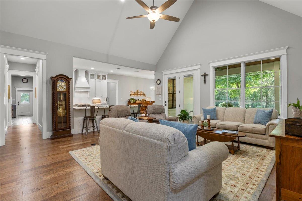 1307 FM 969, Bastrop, TX 78602