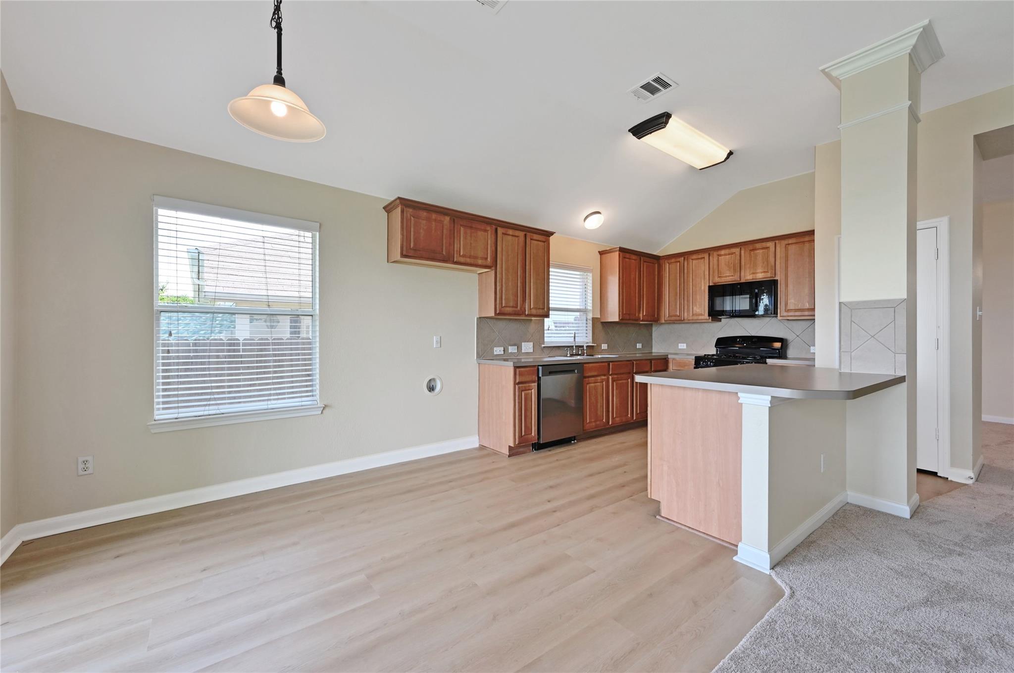 1691 Stone Rim Loop, Buda, TX 78610