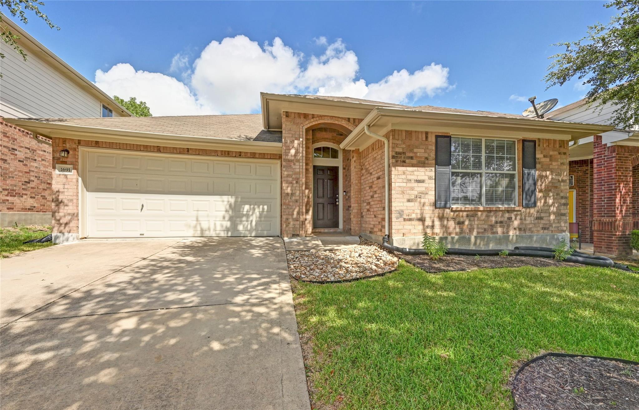 1691 Stone Rim Loop, Buda, TX 78610