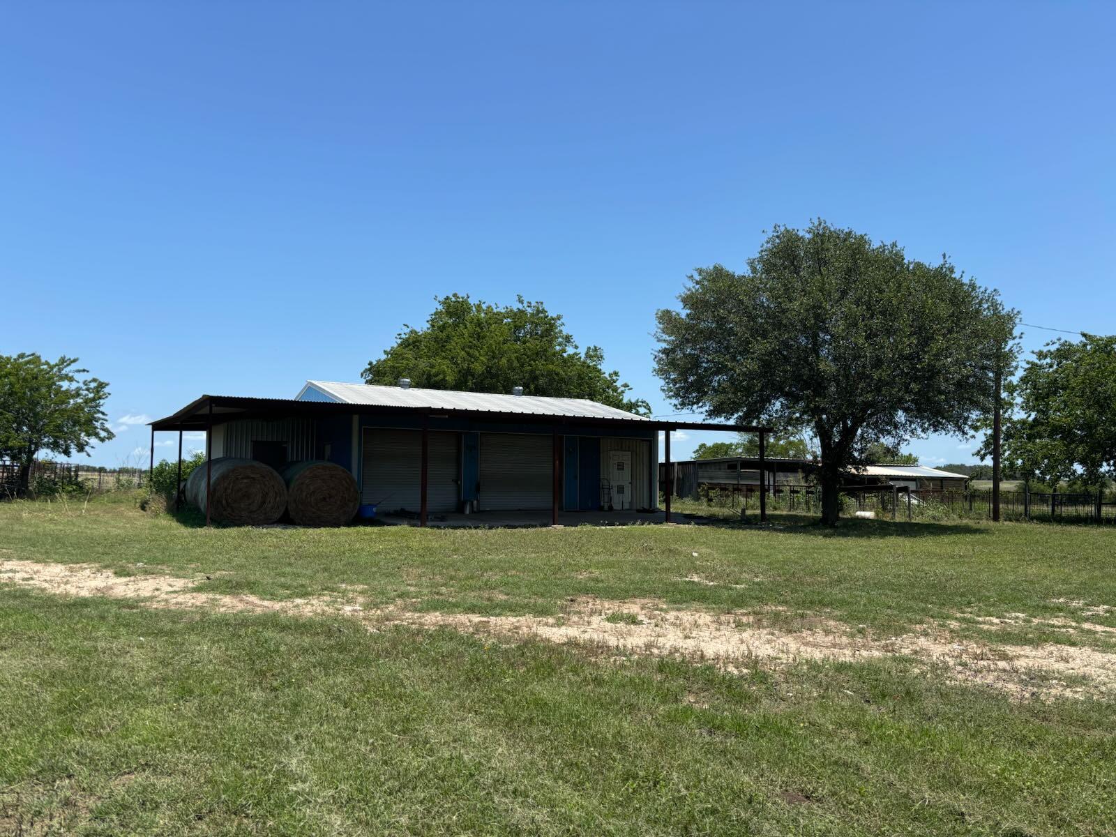 1720 County Road 276, Bertram, TX 78605