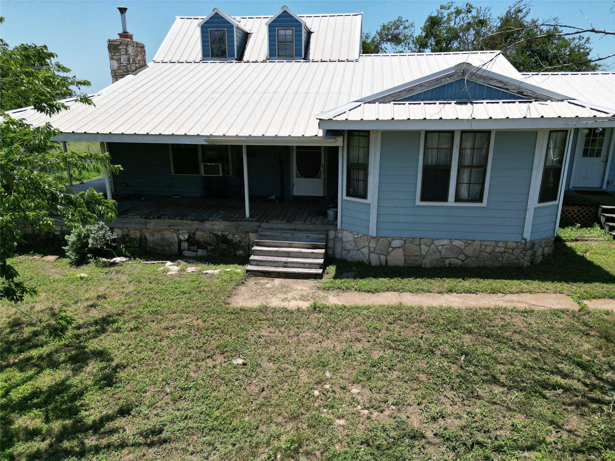 1720 County Road 276, Bertram, TX 78605
