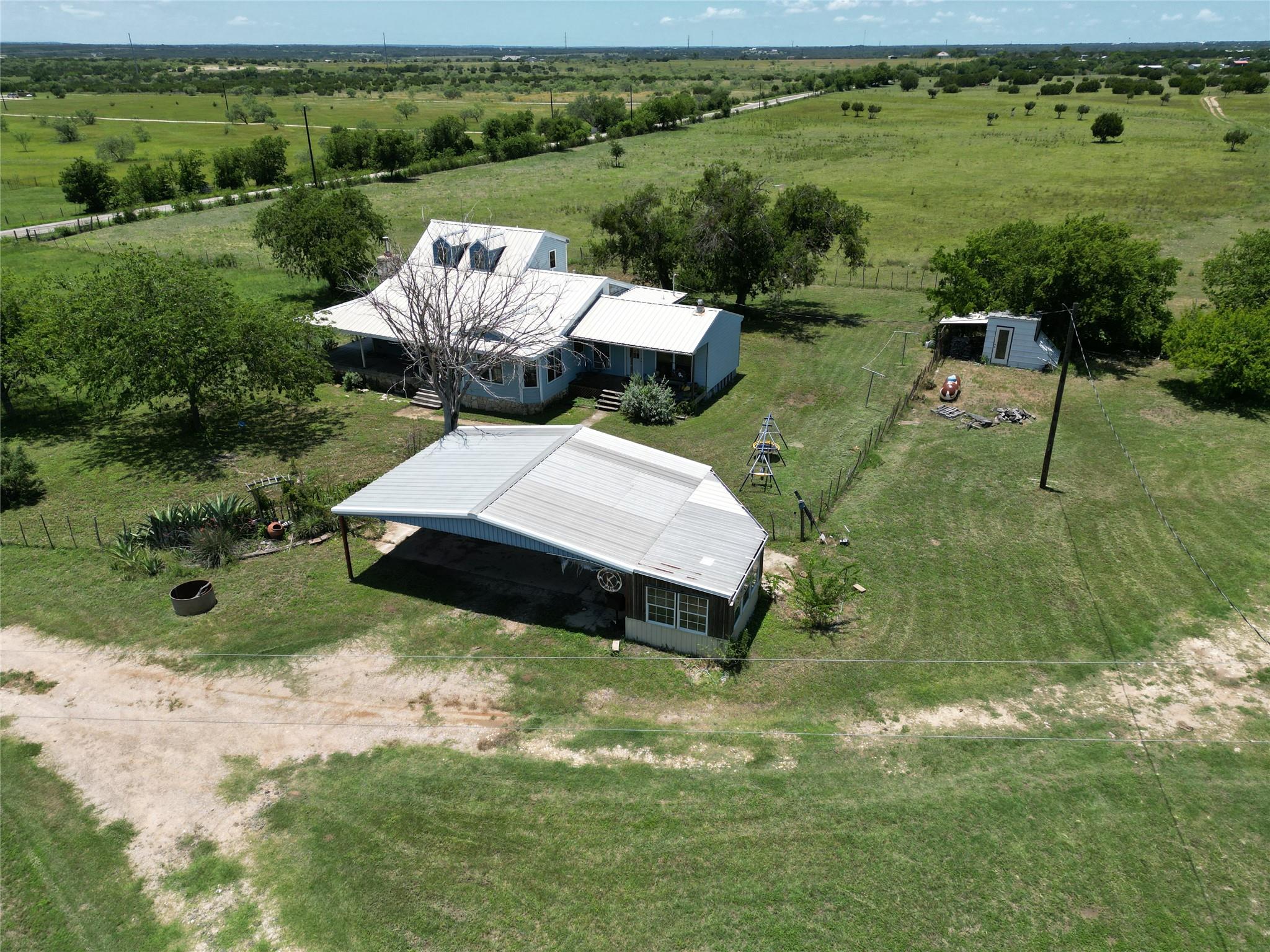 1720 County Road 276, Bertram, TX 78605