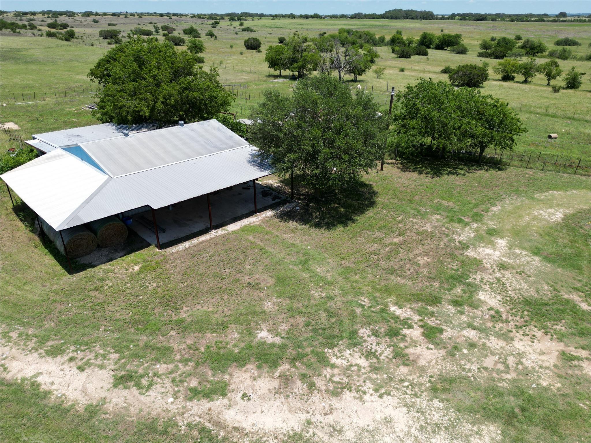 1720 County Road 276, Bertram, TX 78605
