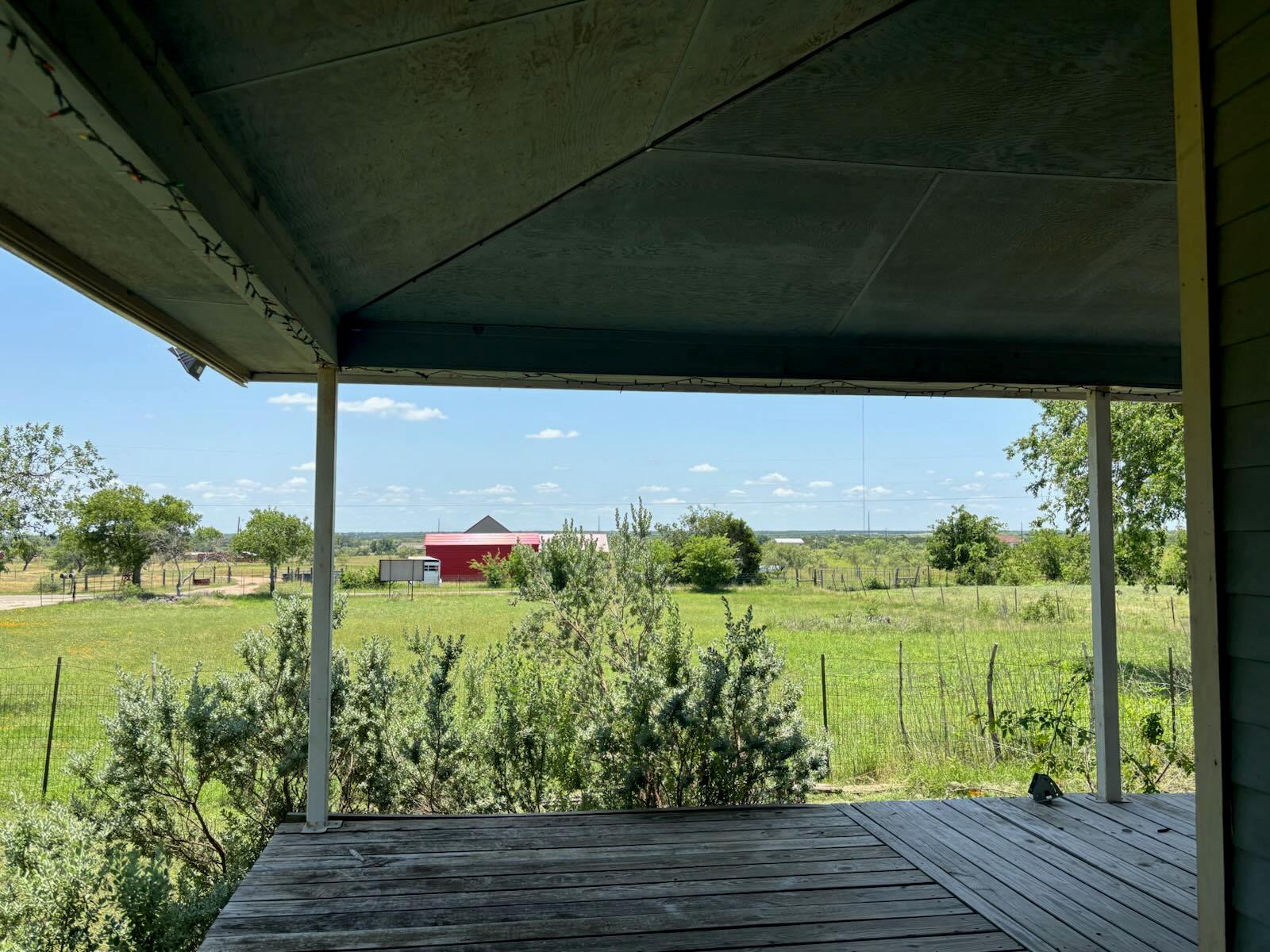 1720 County Road 276, Bertram, TX 78605