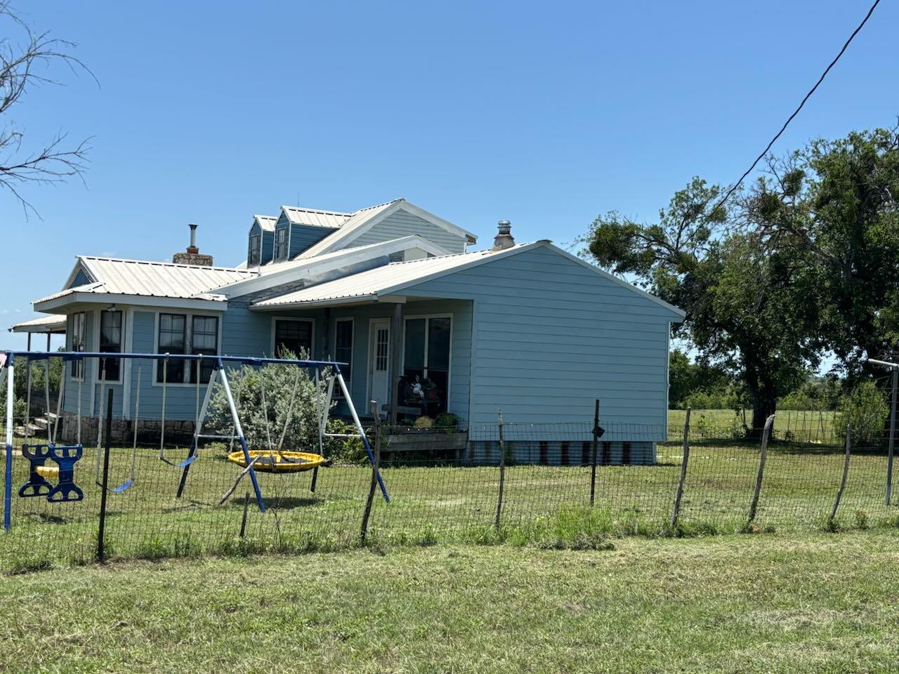 1720 County Road 276, Bertram, TX 78605