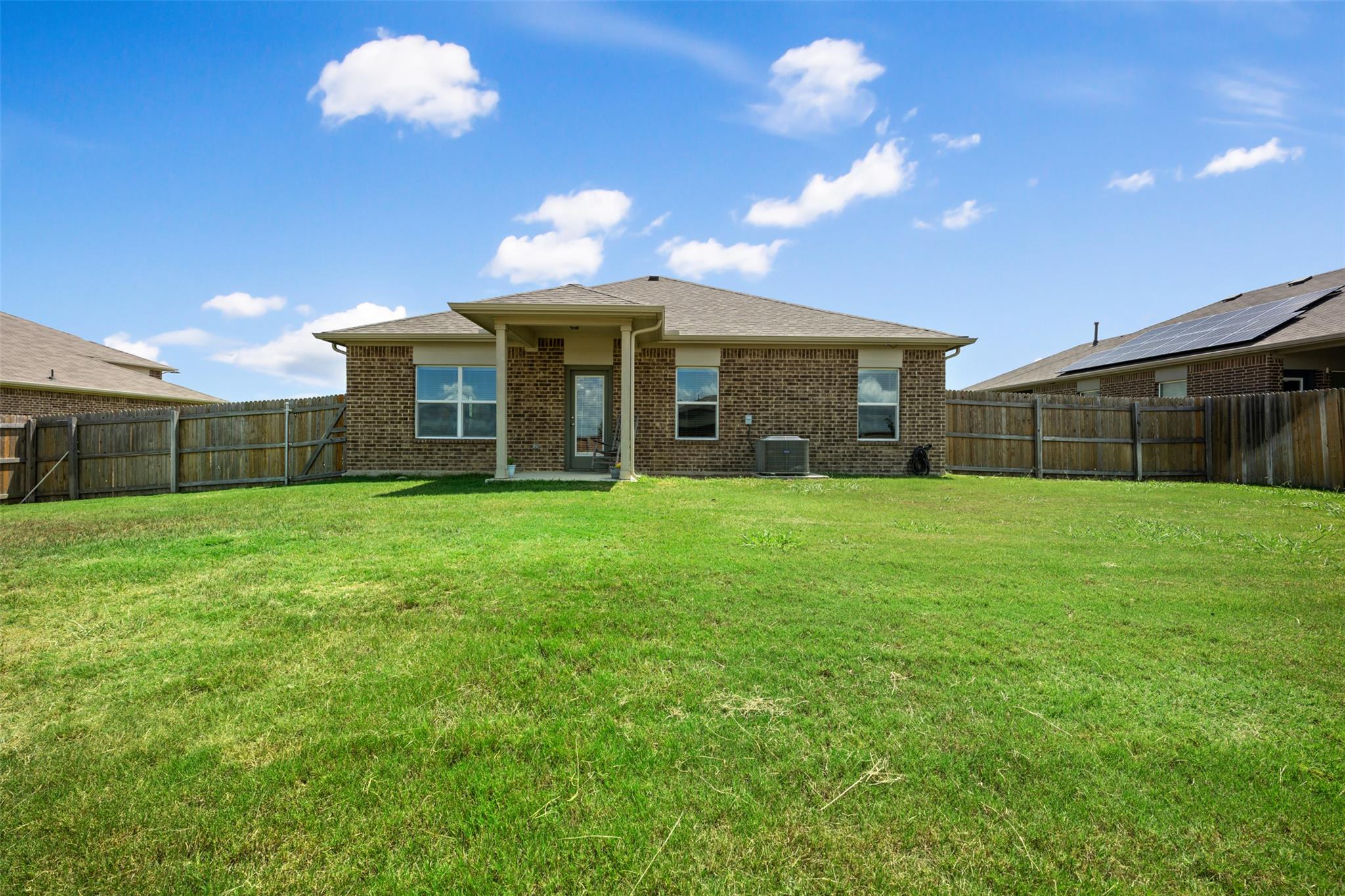 316 Shiner Ln, Georgetown, TX 78626