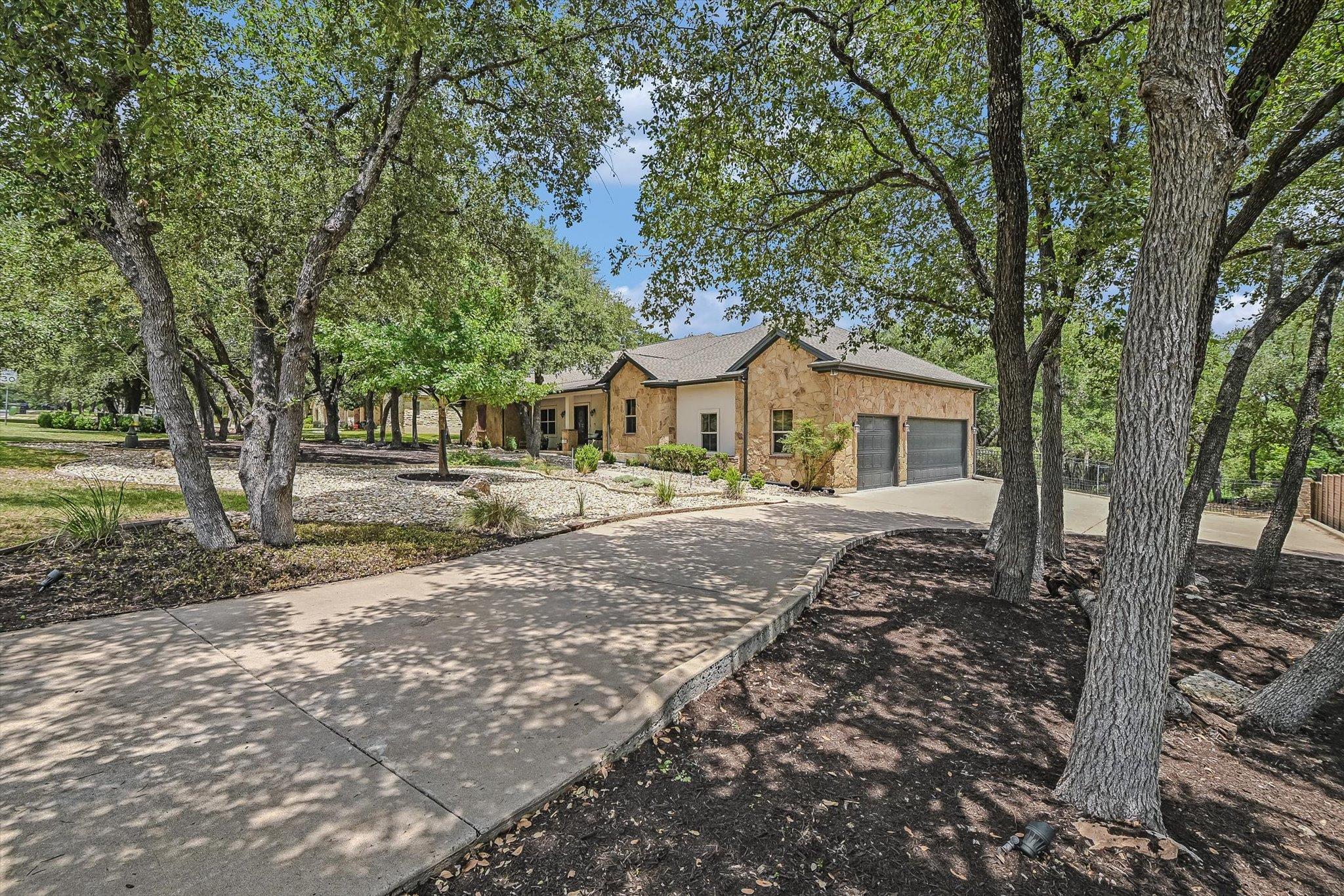 524 Highland Spring Ln, Georgetown, TX 78633
