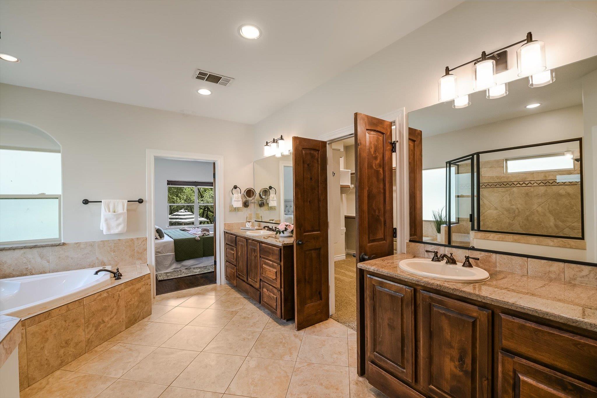 524 Highland Spring Ln, Georgetown, TX 78633