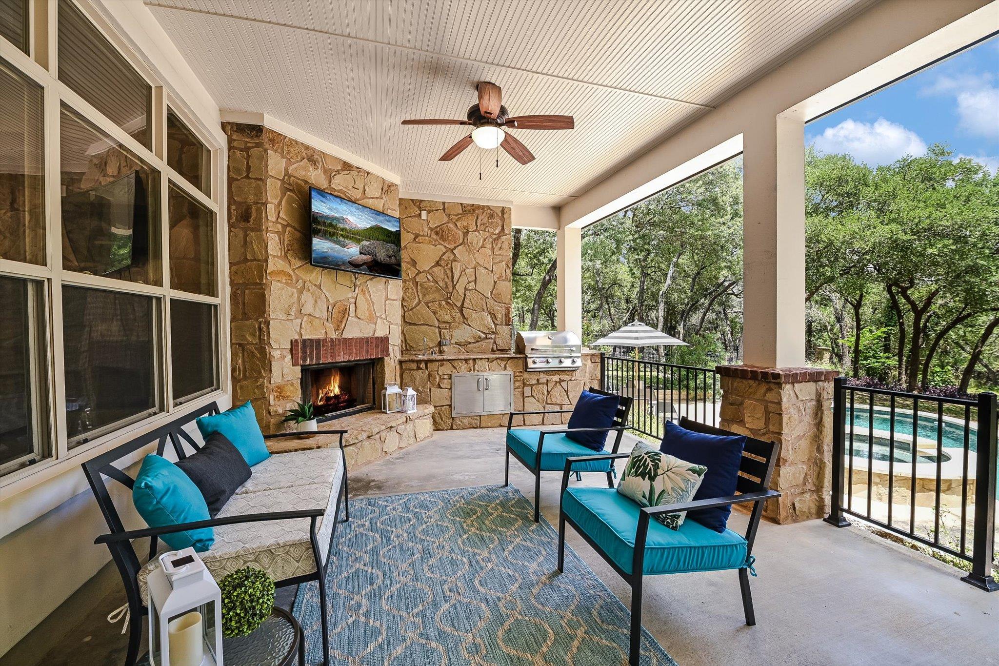 524 Highland Spring Ln, Georgetown, TX 78633