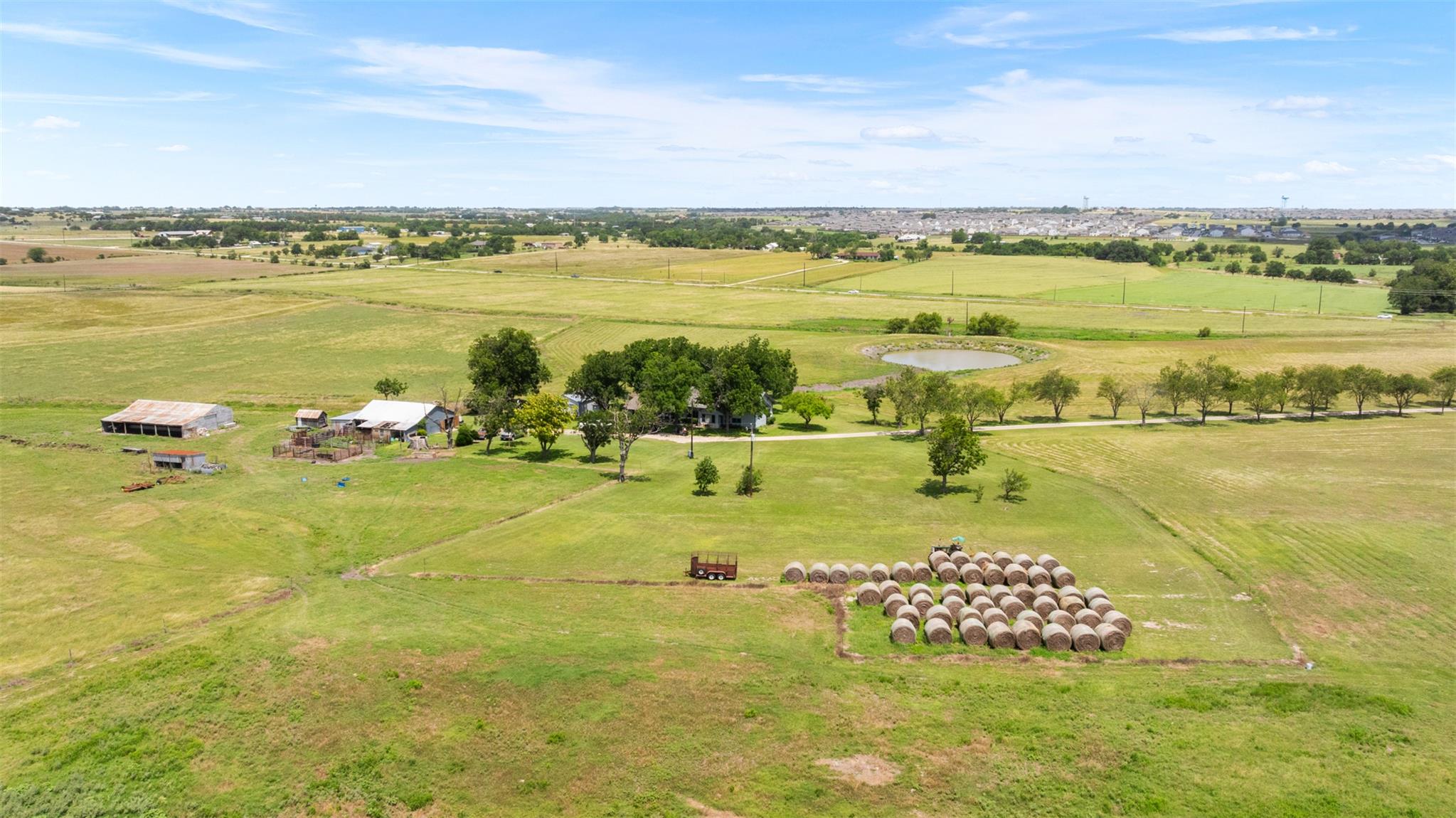 100 Rundberg Dr, Jarrell, TX 76537