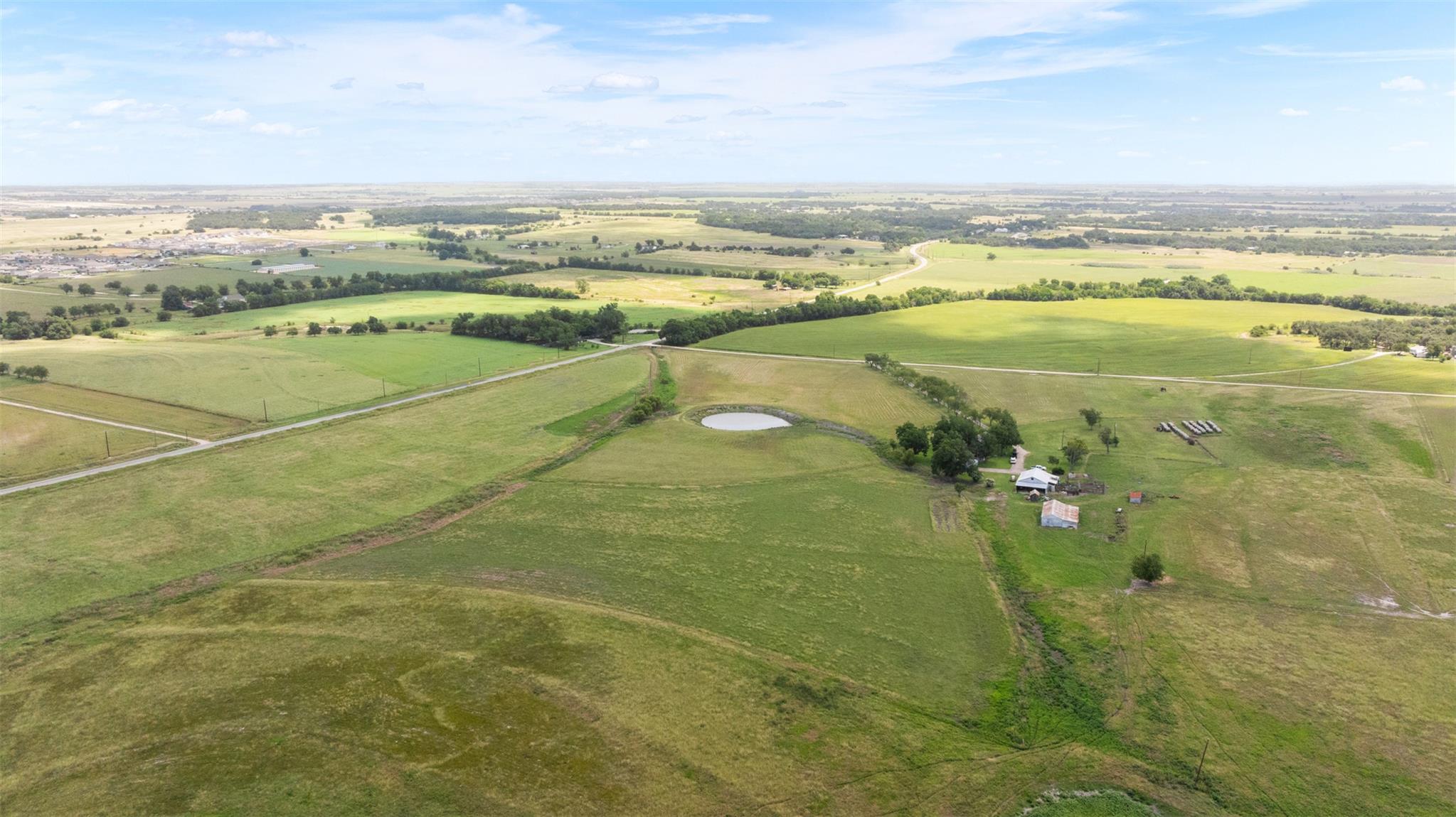 100 Rundberg Dr, Jarrell, TX 76537