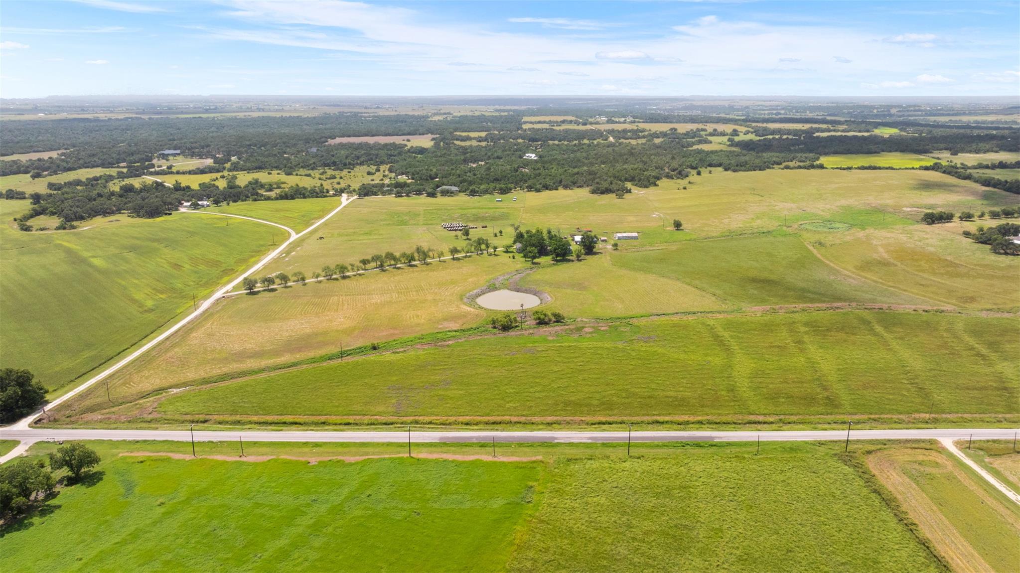 100 Rundberg Dr, Jarrell, TX 76537