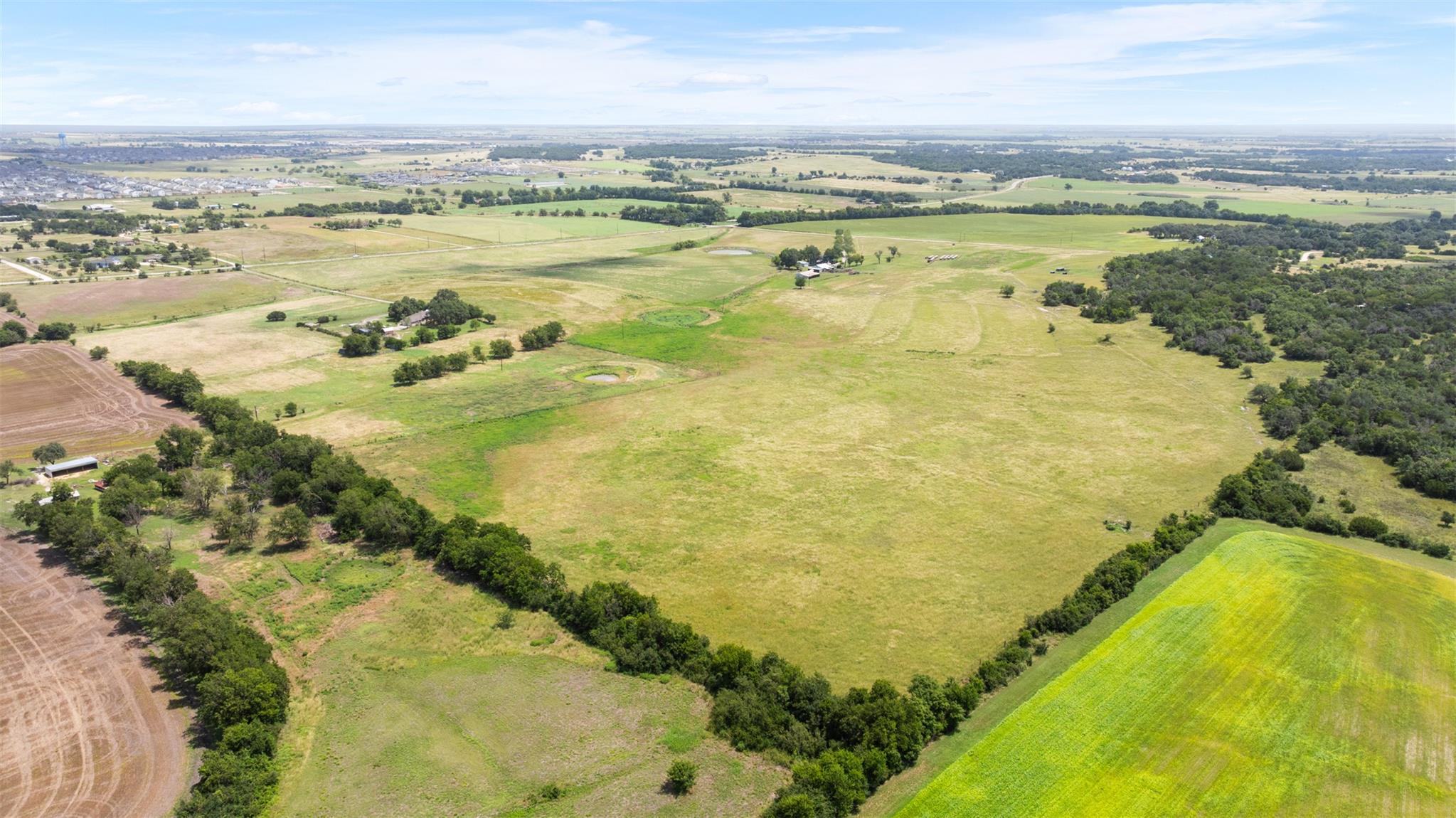 100 Rundberg Dr, Jarrell, TX 76537