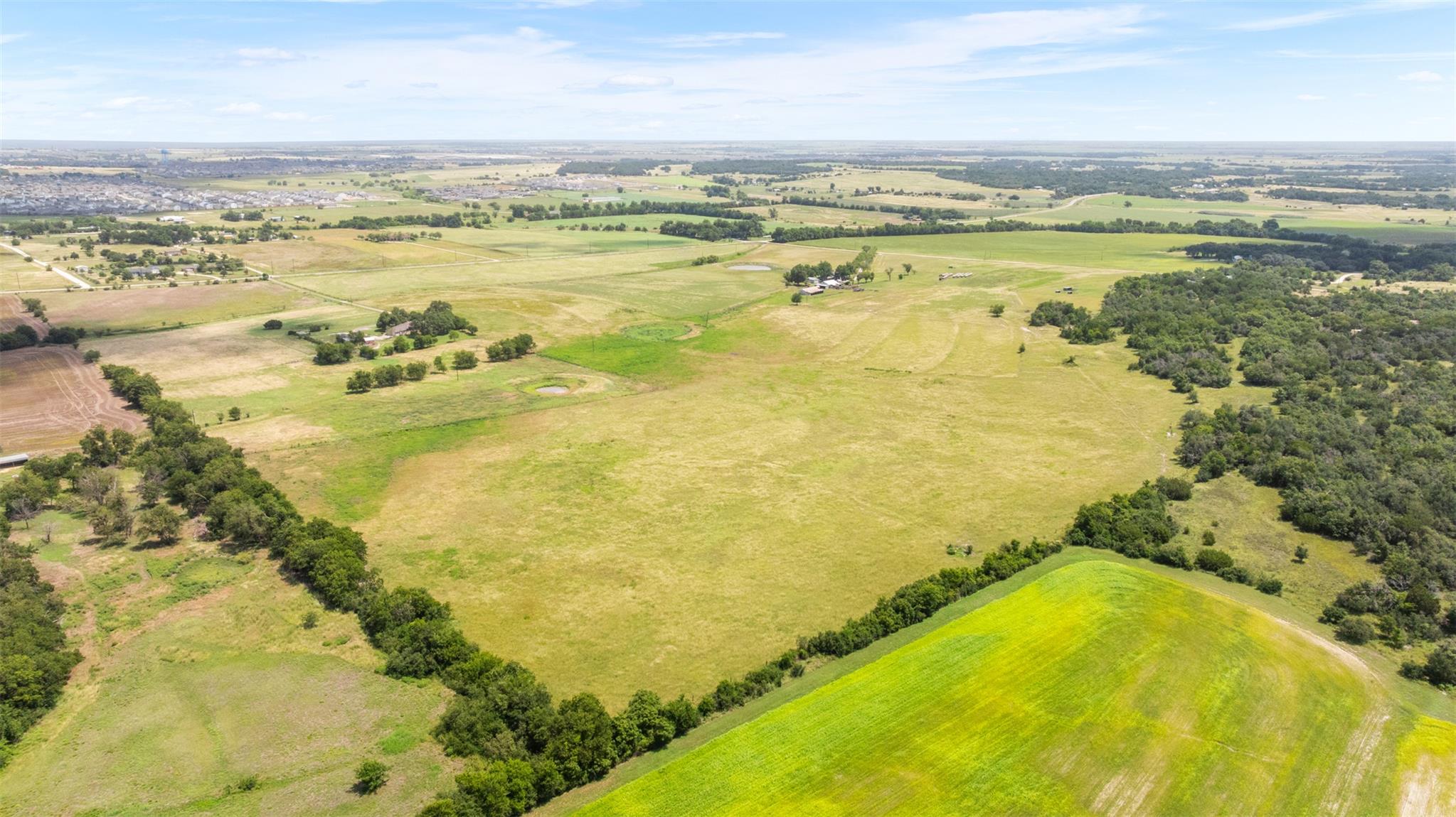 100 Rundberg Dr, Jarrell, TX 76537