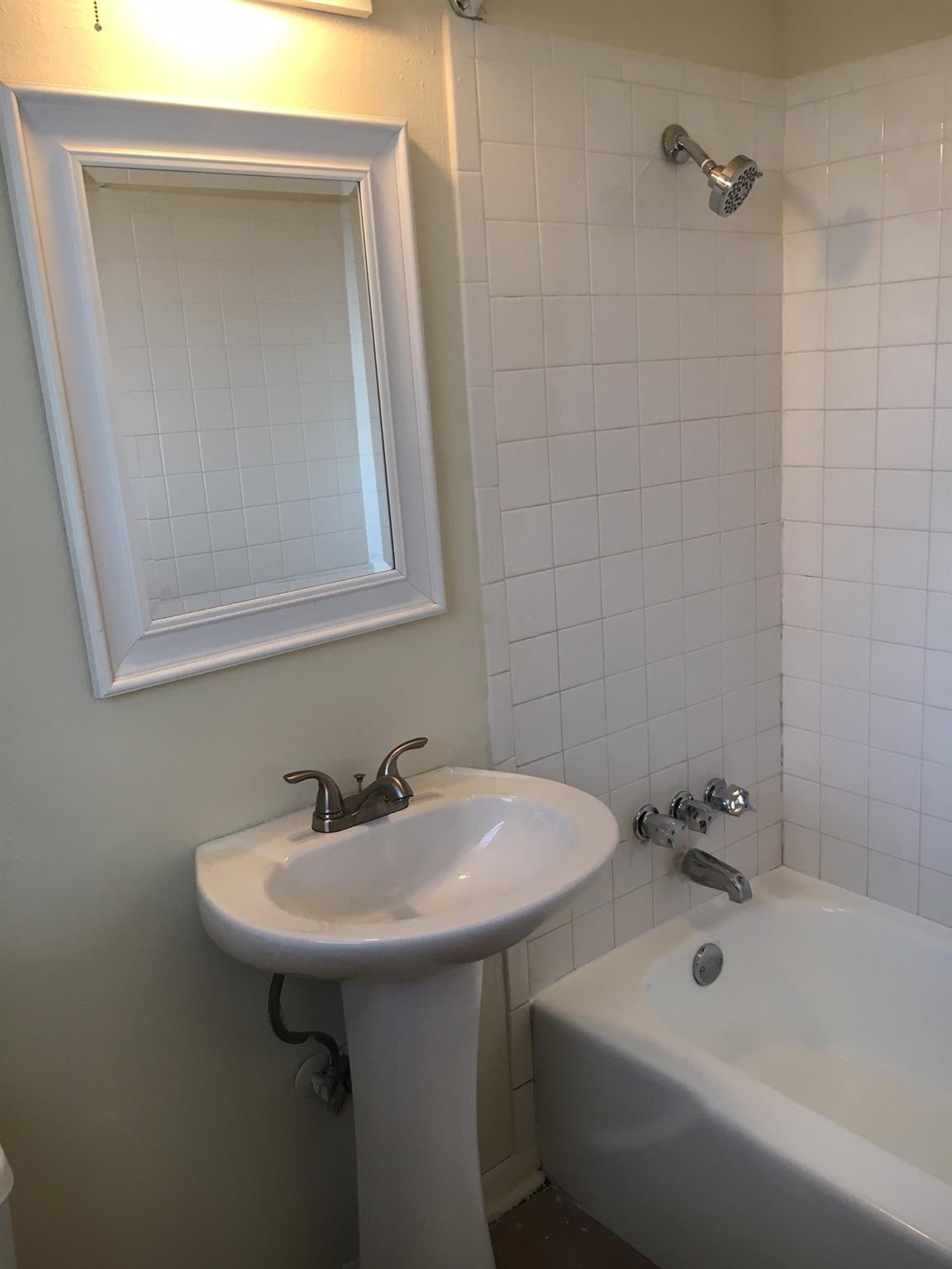 5213 Joe Sayers Ave # 6, Austin, TX 78756