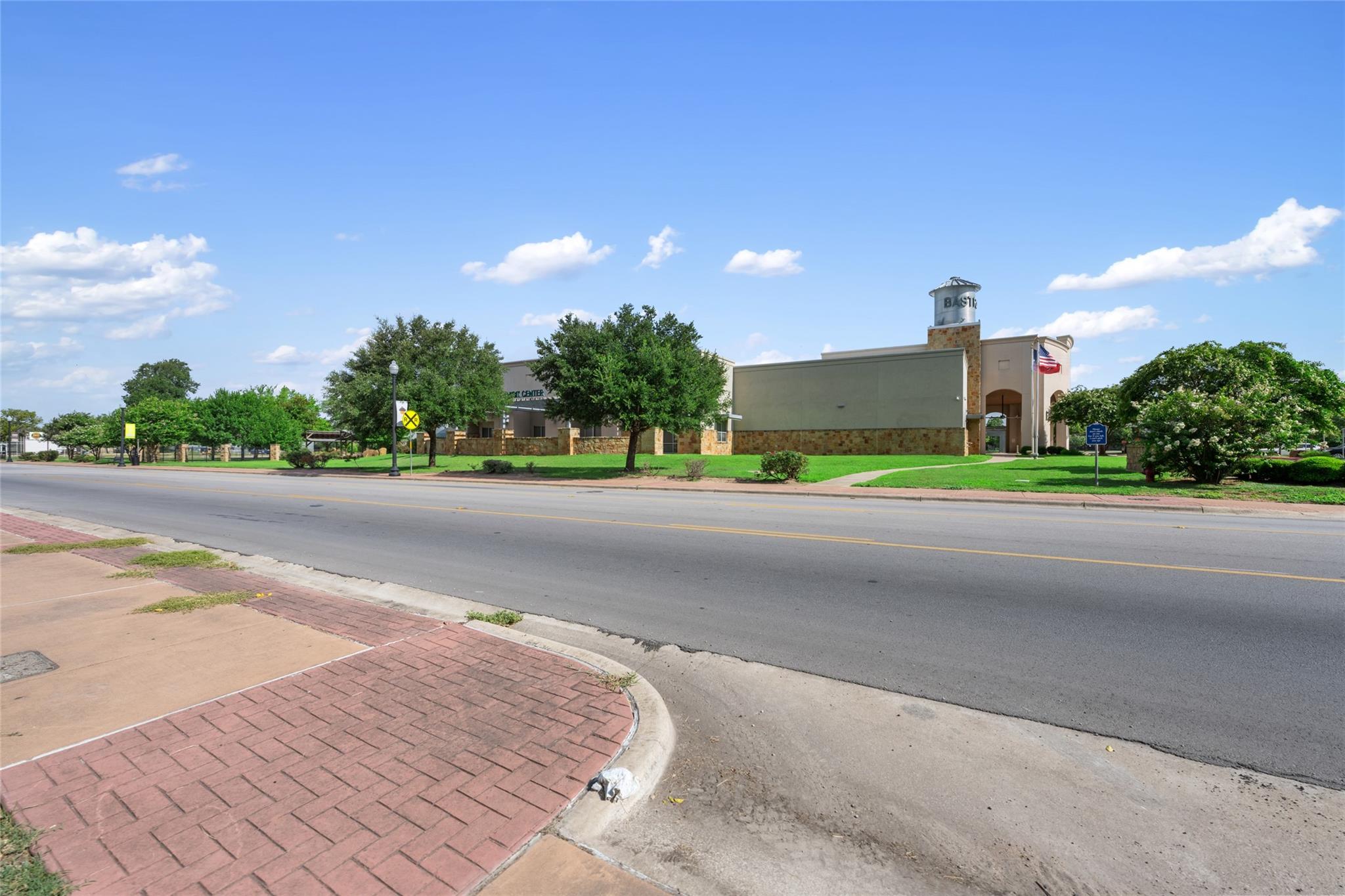 1409 Chestnut St, Bastrop, TX 78602