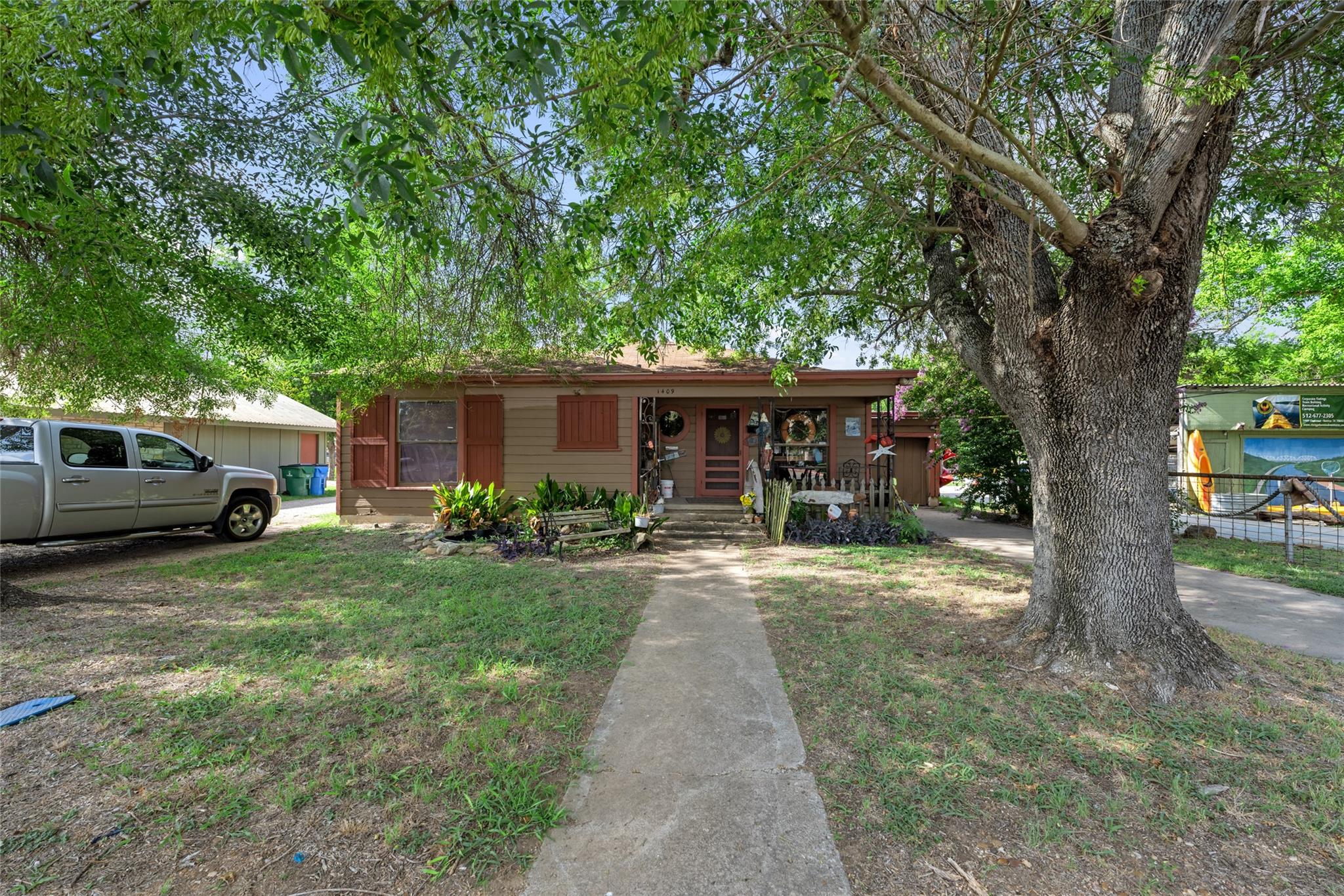 1409 Chestnut St, Bastrop, TX 78602