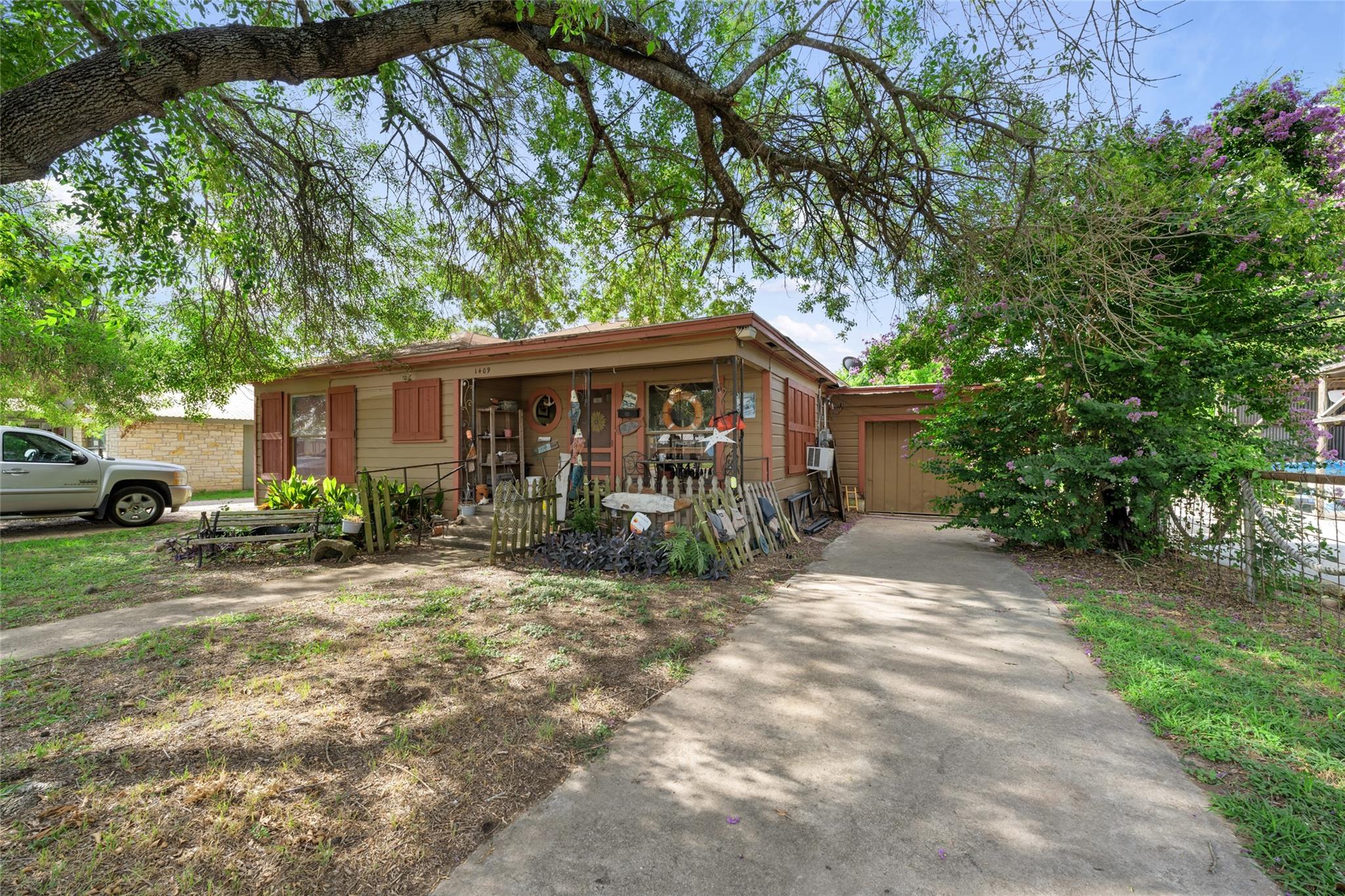 1409 Chestnut St, Bastrop, TX 78602