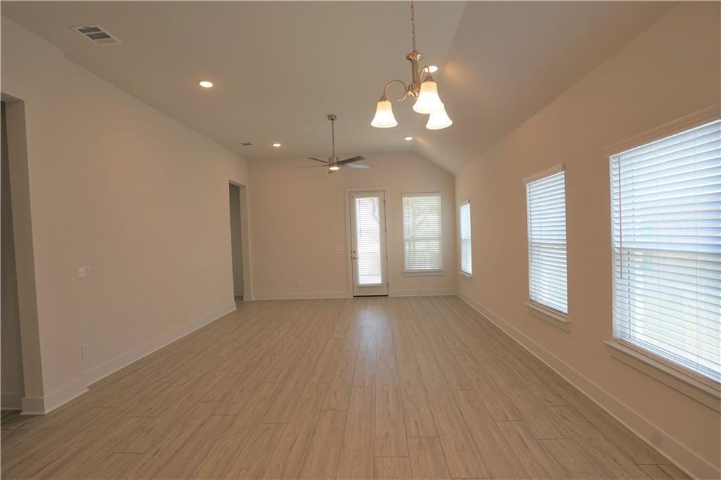 621 PINNACLE VIEW Dr, Georgetown, TX 78628