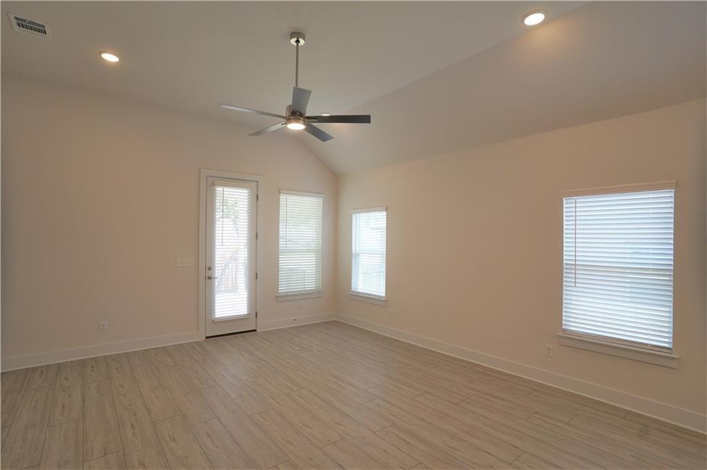 621 PINNACLE VIEW Dr, Georgetown, TX 78628