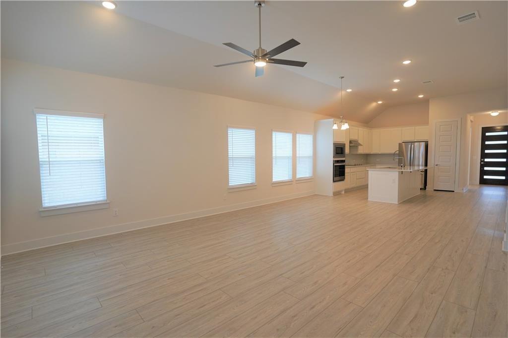 621 PINNACLE VIEW Dr, Georgetown, TX 78628