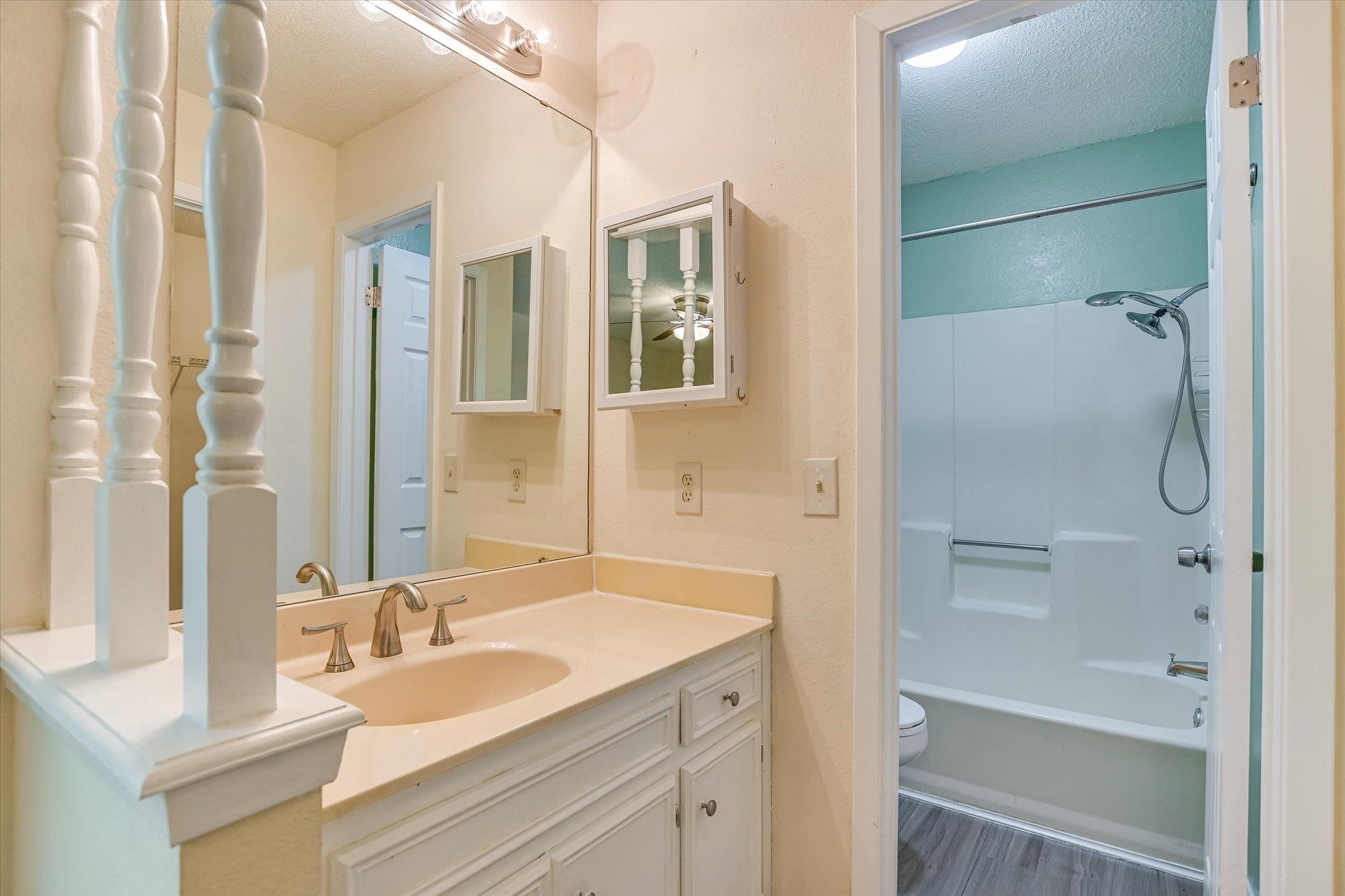 10616 Mellow Mdws # 18B, Austin, TX 78750