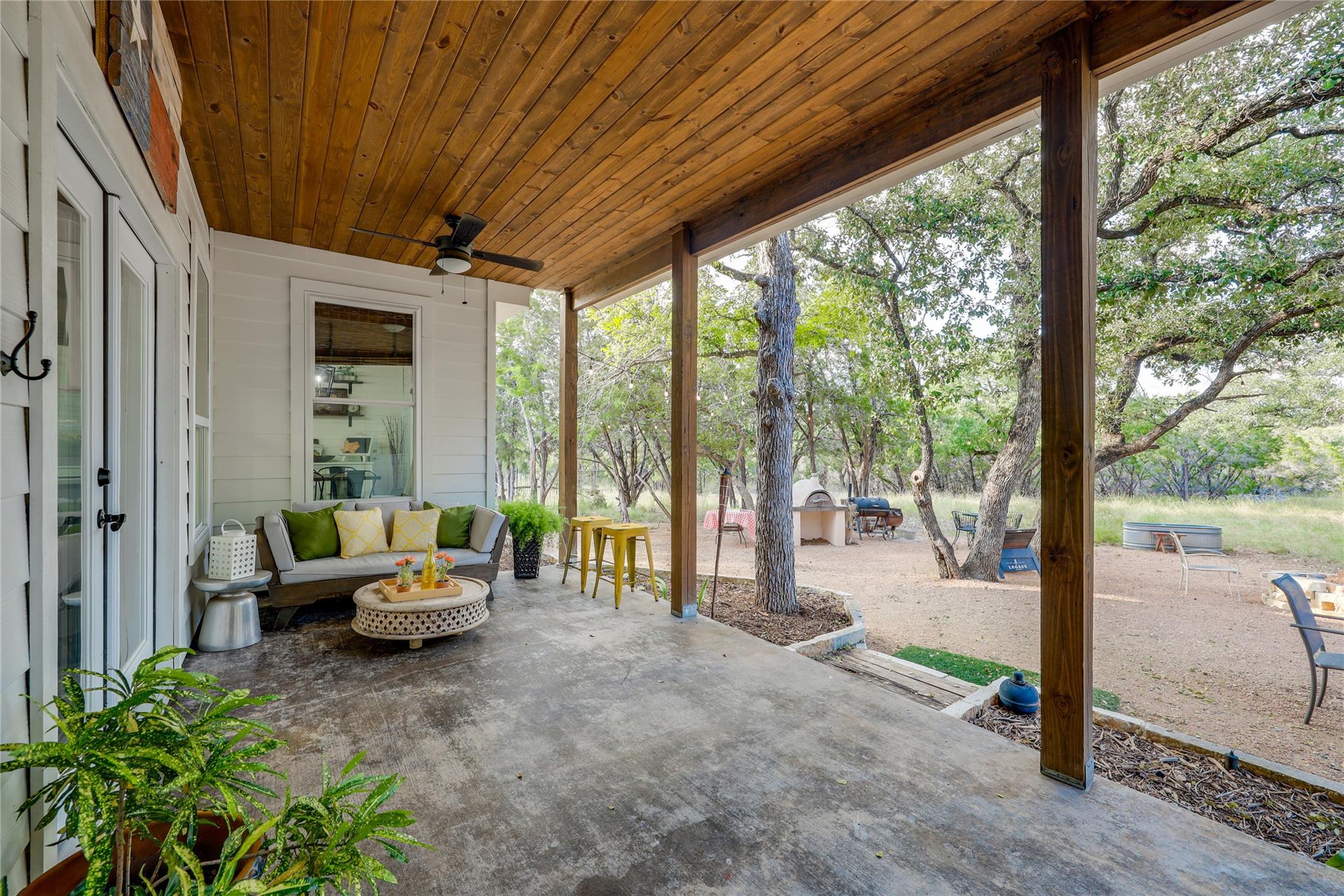 20008 Victoria Chase Rd, Lago Vista, TX 78645