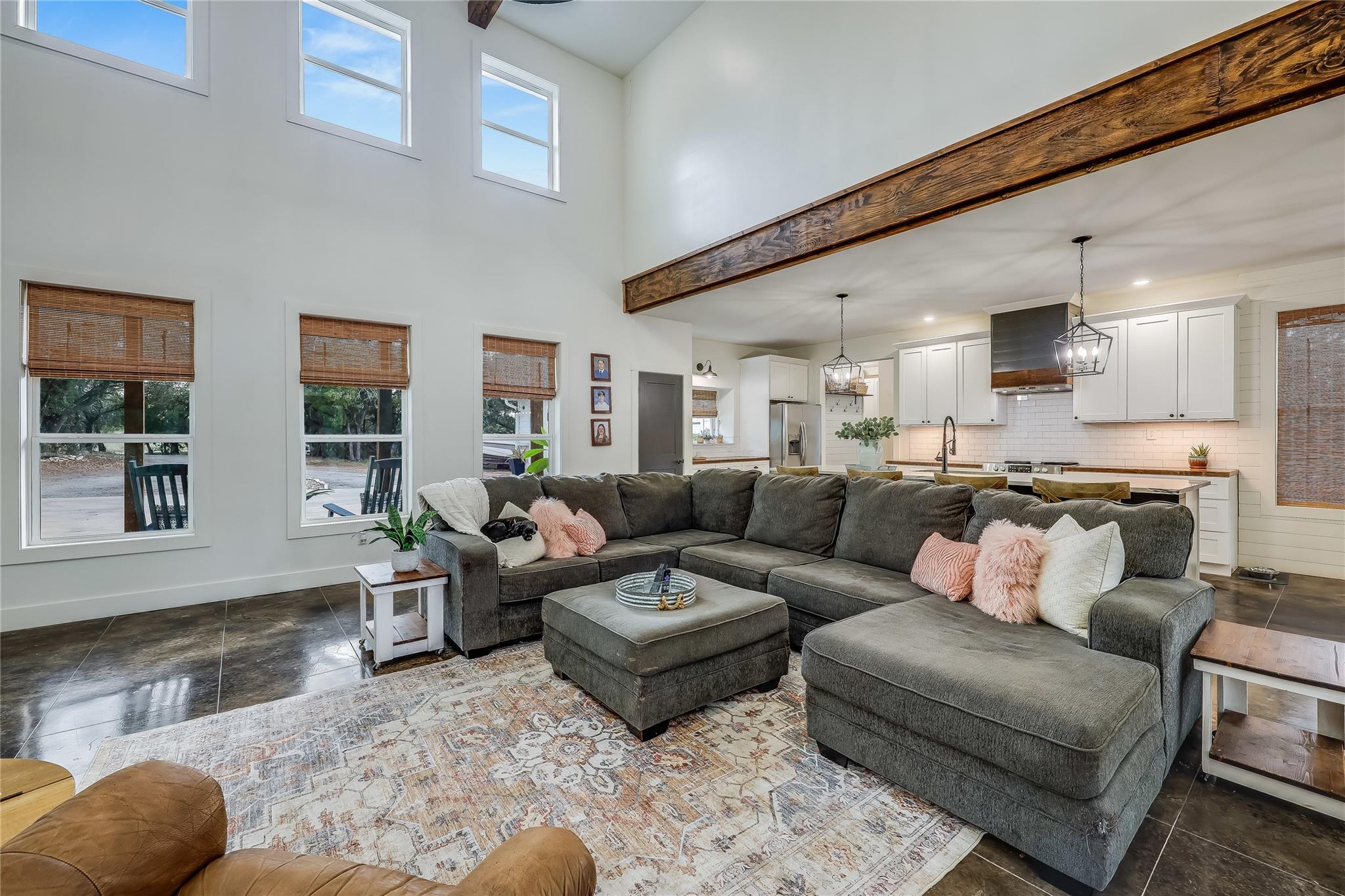 20008 Victoria Chase Rd, Lago Vista, TX 78645