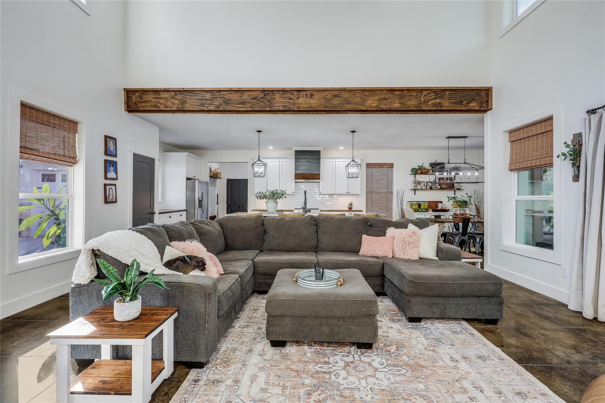 20008 Victoria Chase Rd, Lago Vista, TX 78645