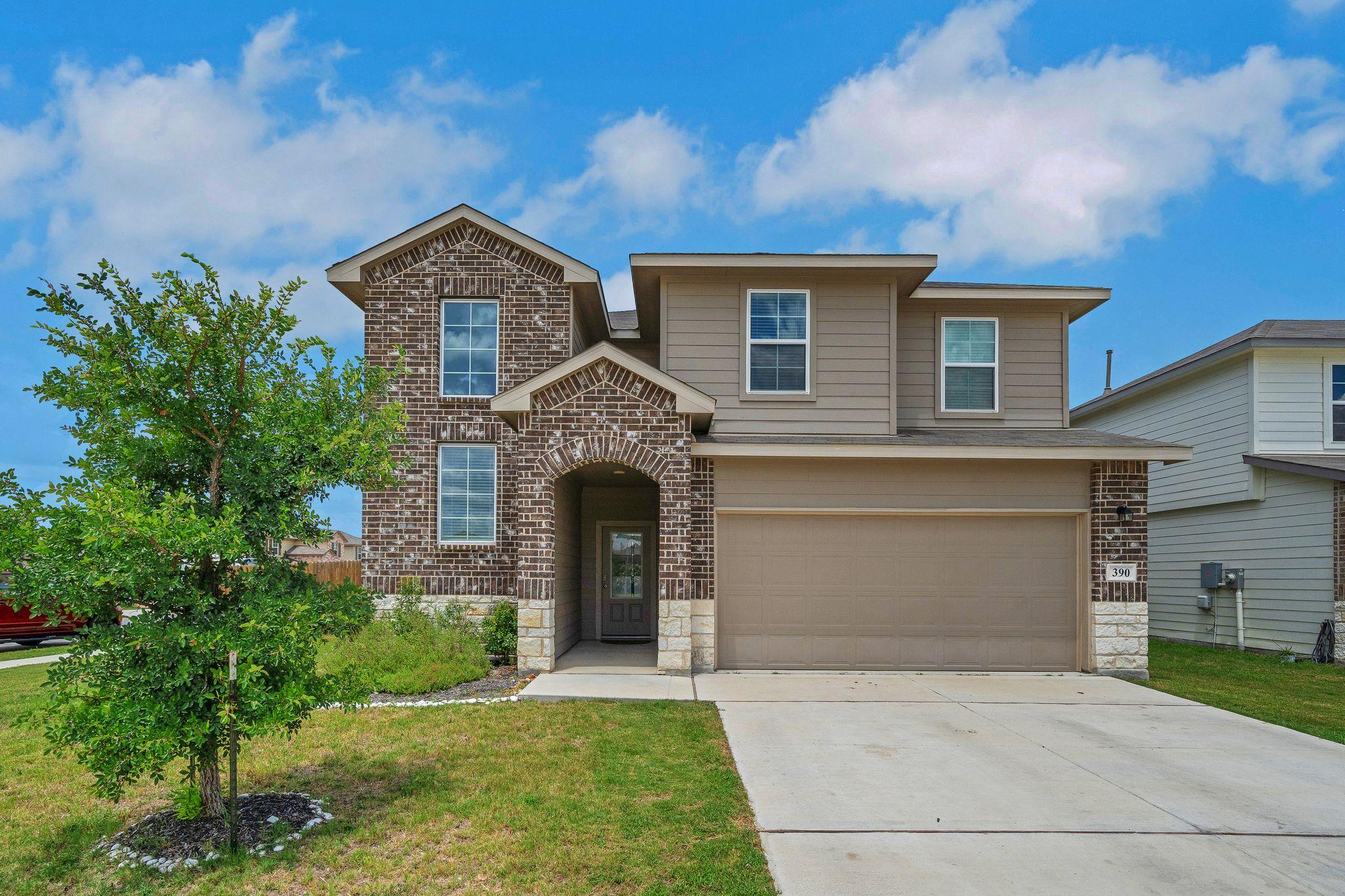 390 Lost Maples Dr, New Braunfels, TX 78130