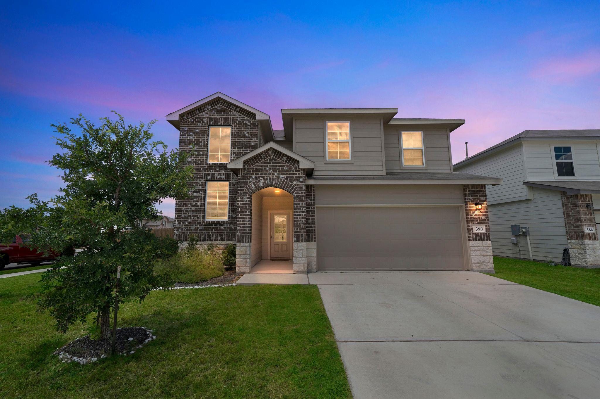 390 Lost Maples Dr, New Braunfels, TX 78130