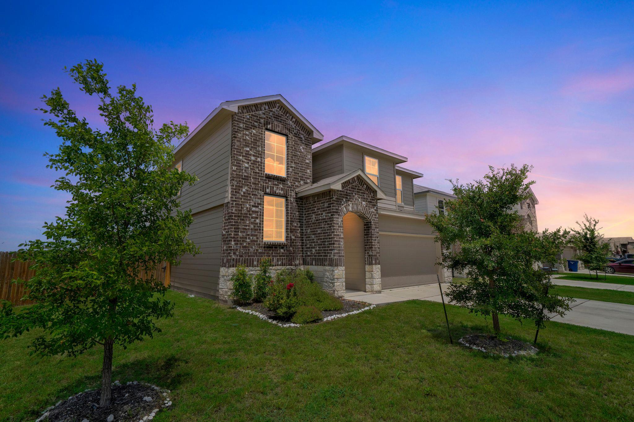 390 Lost Maples Dr, New Braunfels, TX 78130