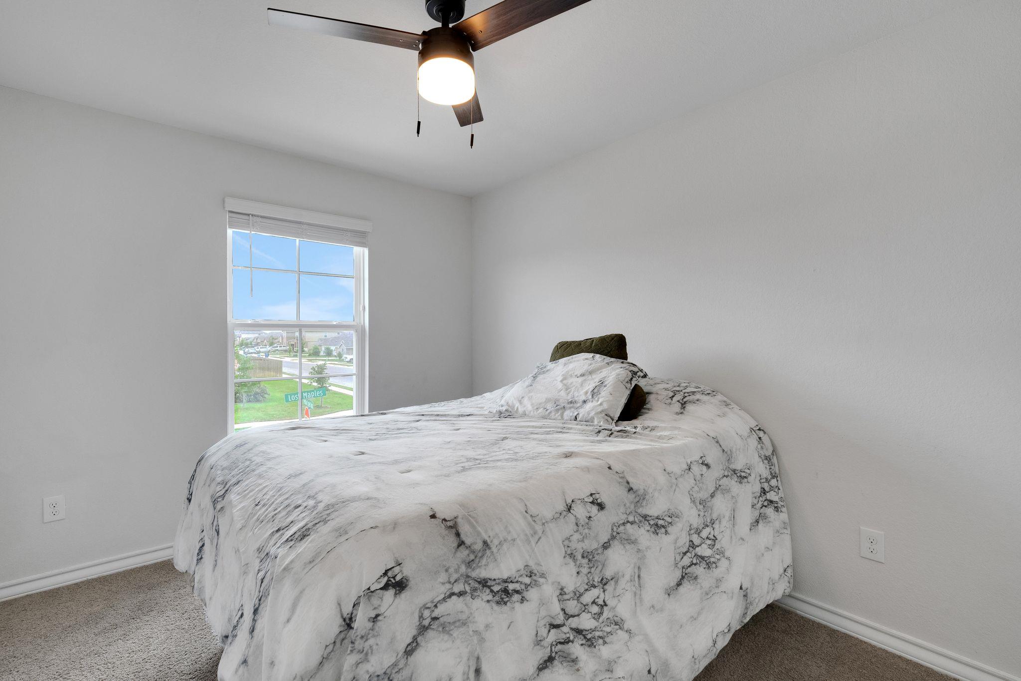 390 Lost Maples Dr, New Braunfels, TX 78130