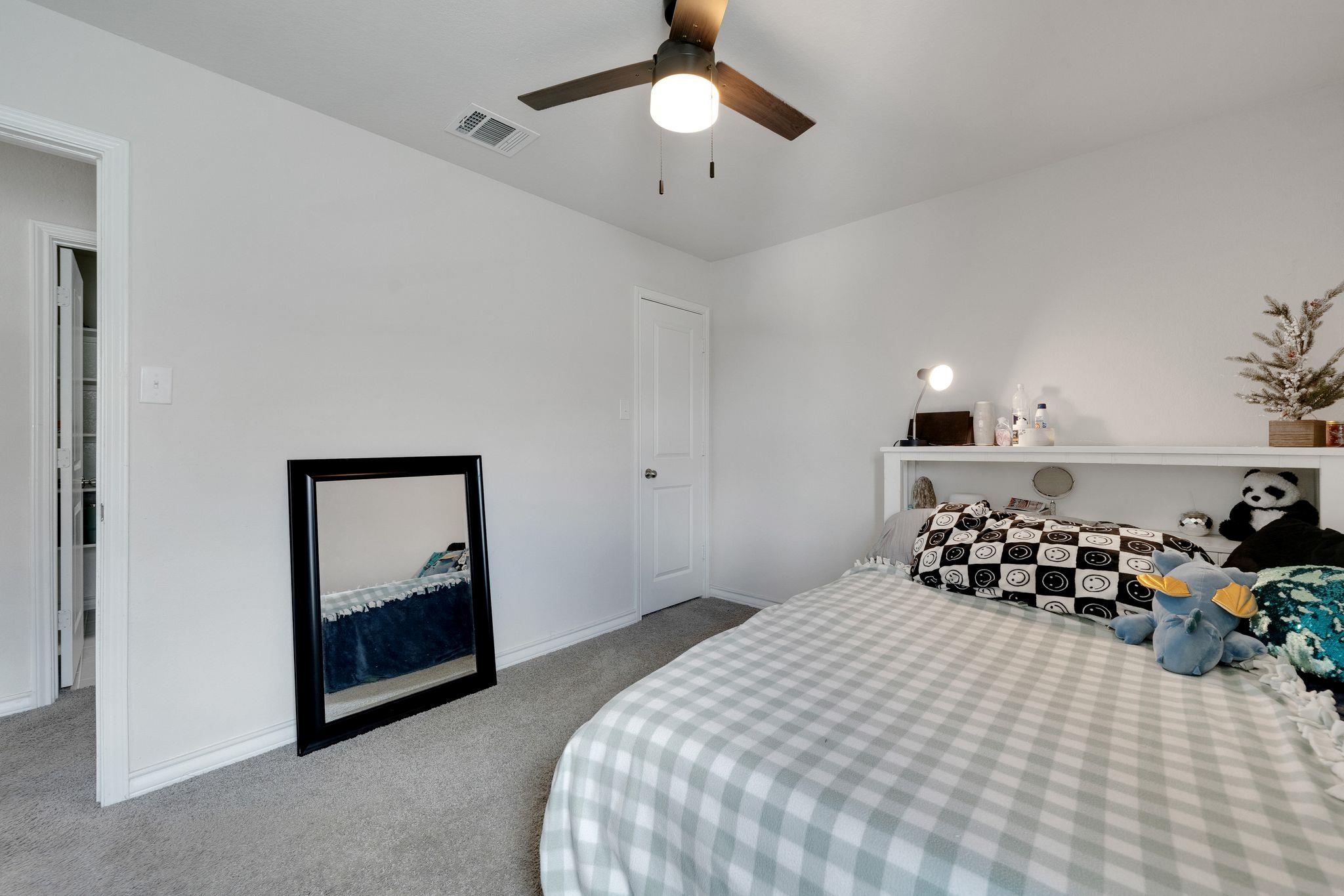 390 Lost Maples Dr, New Braunfels, TX 78130