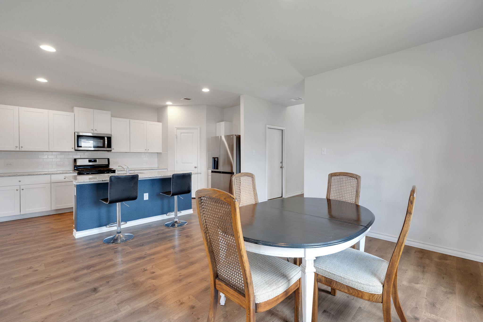 390 Lost Maples Dr, New Braunfels, TX 78130