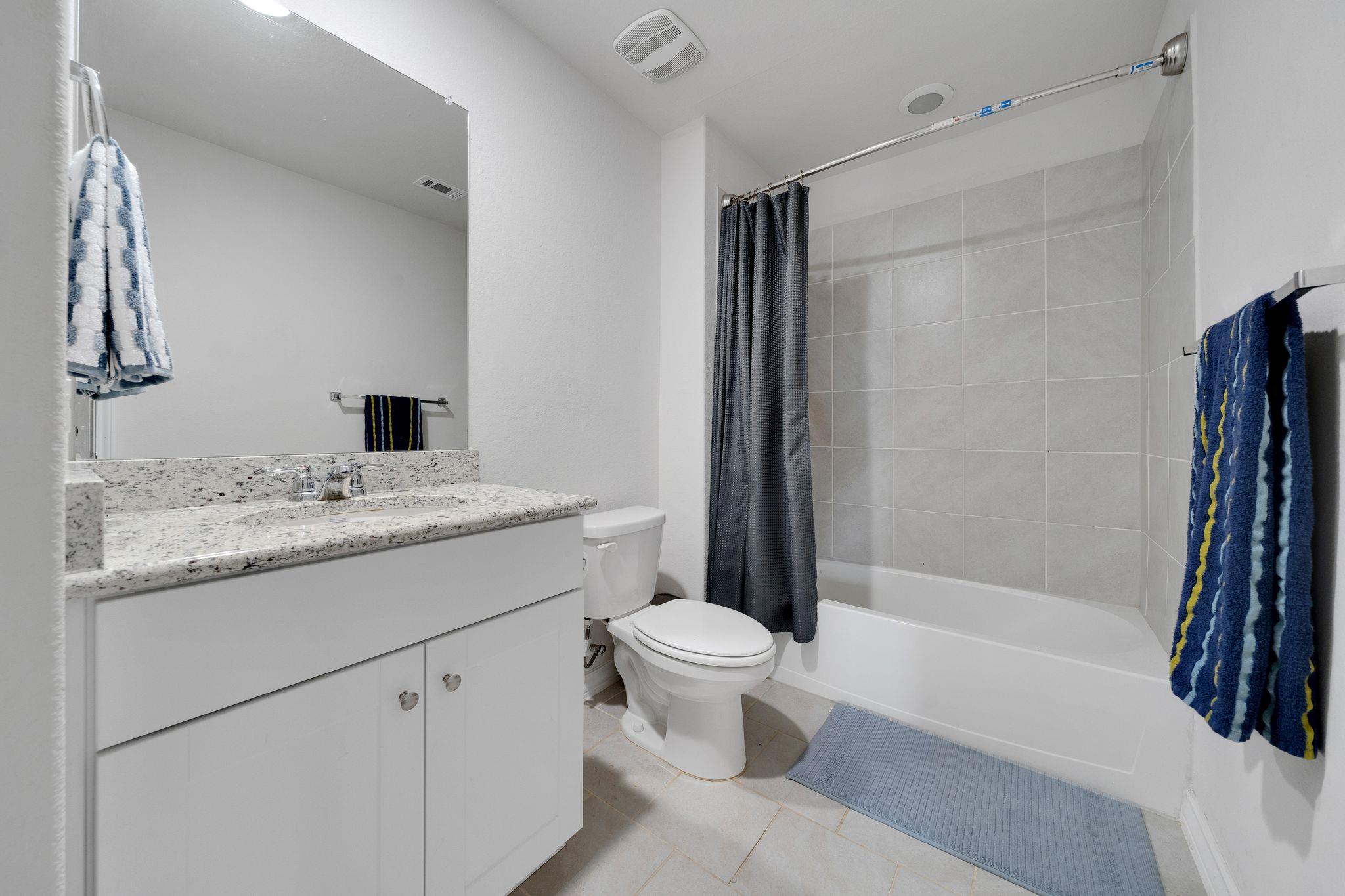 390 Lost Maples Dr, New Braunfels, TX 78130