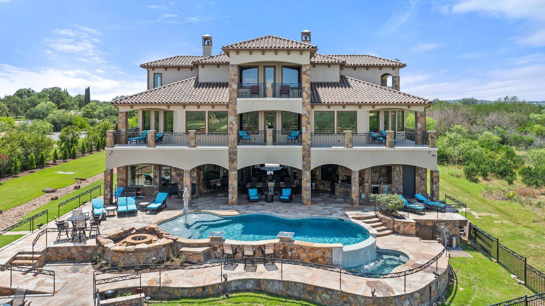 1216 Travis Bluff Way, Spicewood, TX 78669