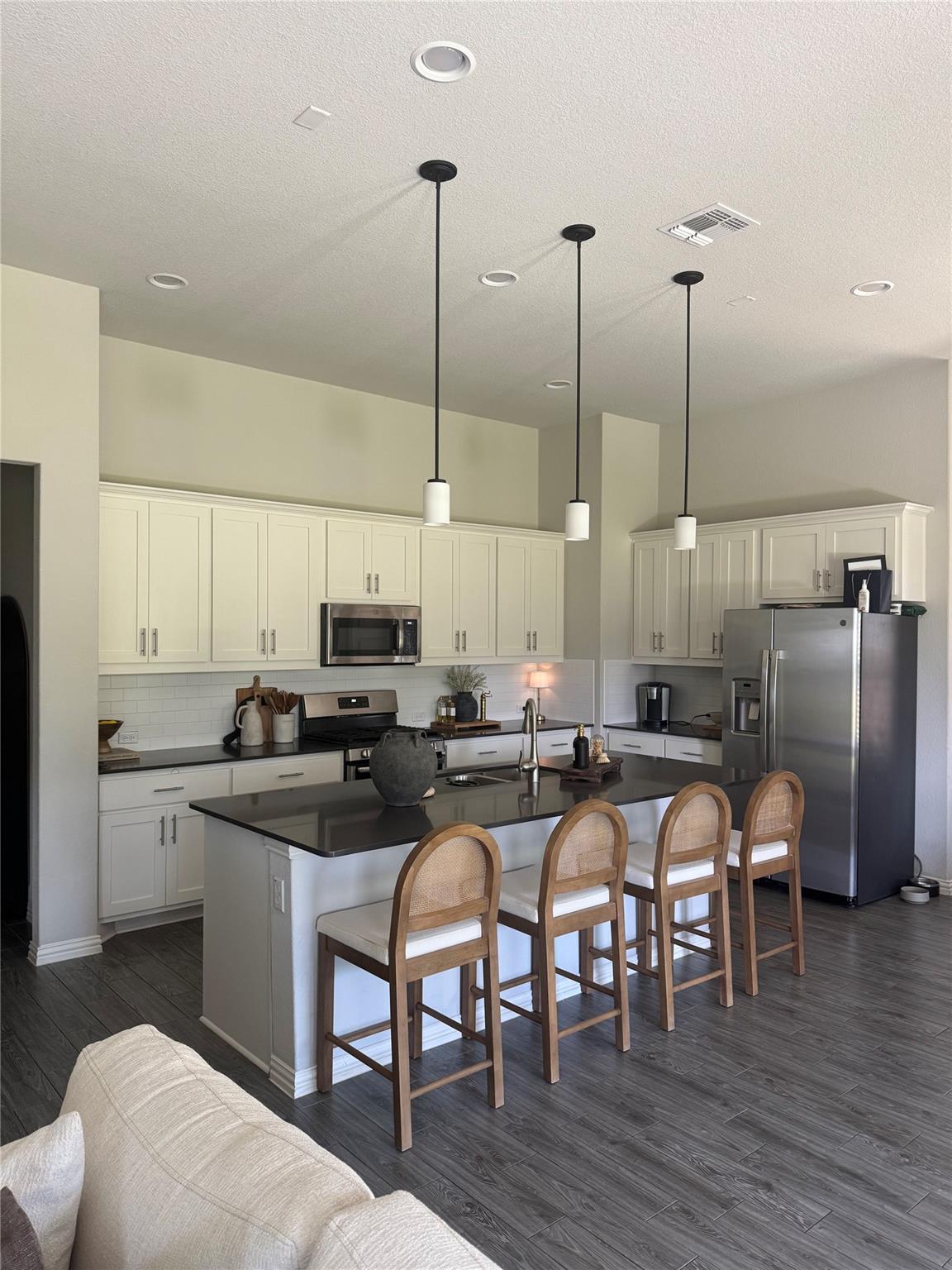 12804 Mission River Dr, Manchaca, TX 78652