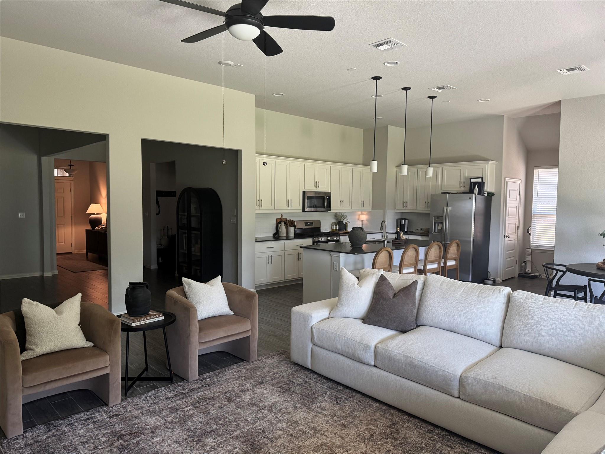 12804 Mission River Dr, Manchaca, TX 78652