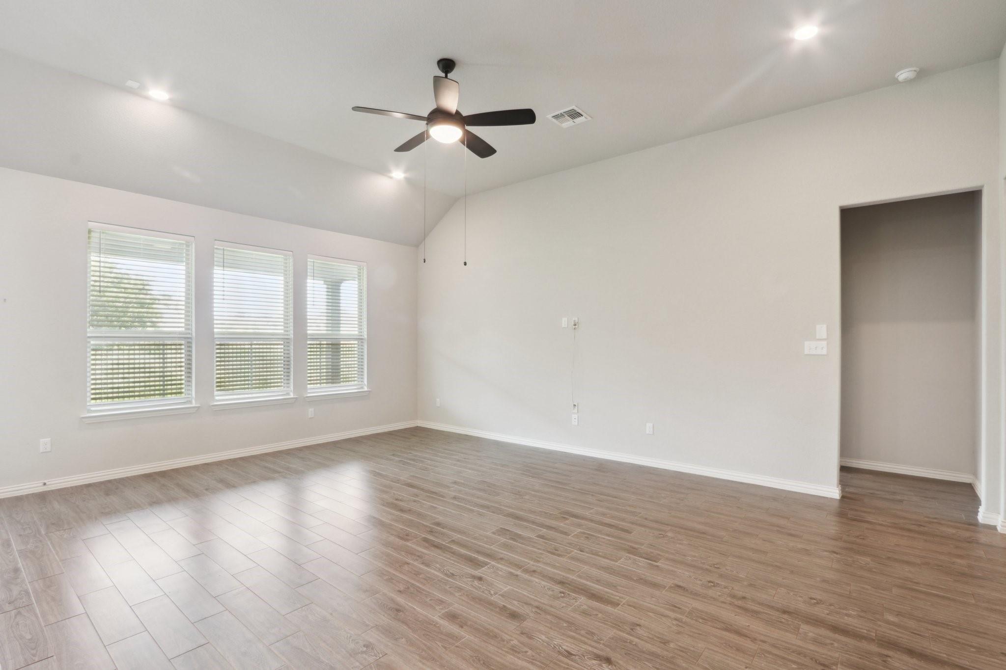 12804 Mission River Dr, Manchaca, TX 78652