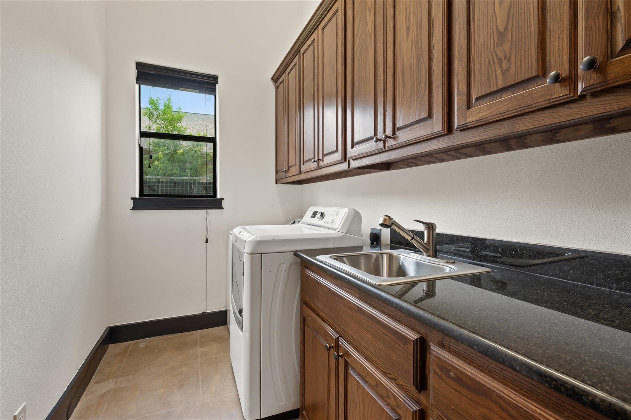 1310 Minnie Dr, Austin, TX 78732