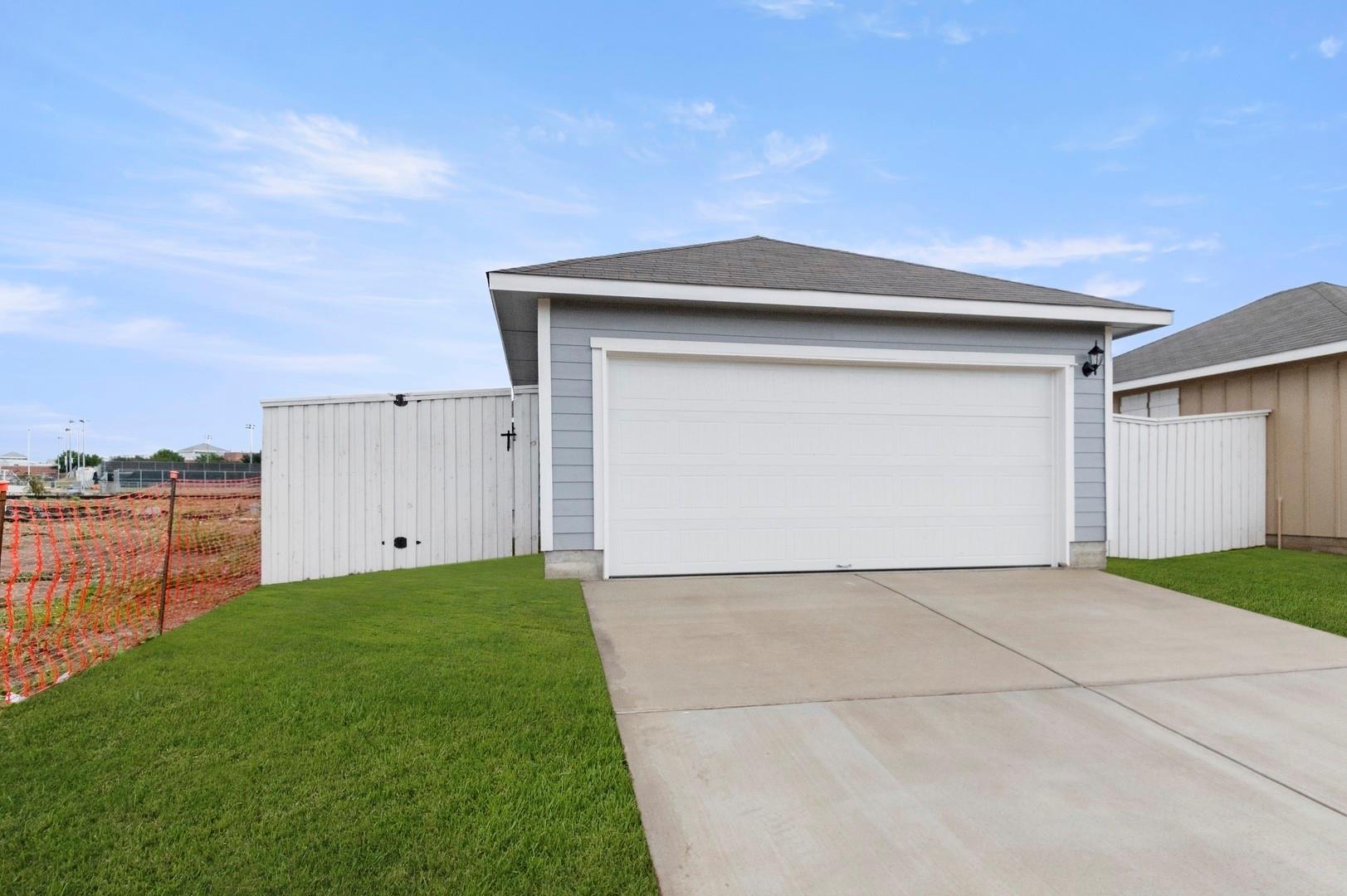 2971 Winding Creek Rd, Kyle, TX 78640