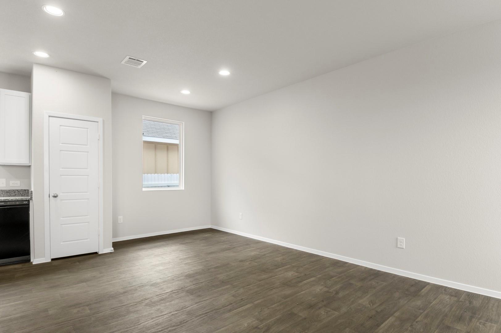 2971 Winding Creek Rd, Kyle, TX 78640